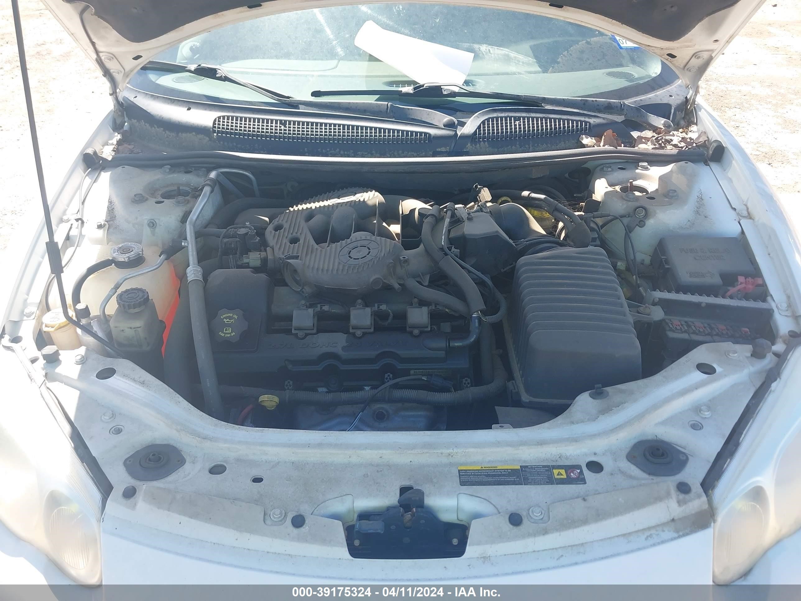 Photo 9 VIN: 1C3EL55R94N384925 - CHRYSLER SEBRING 