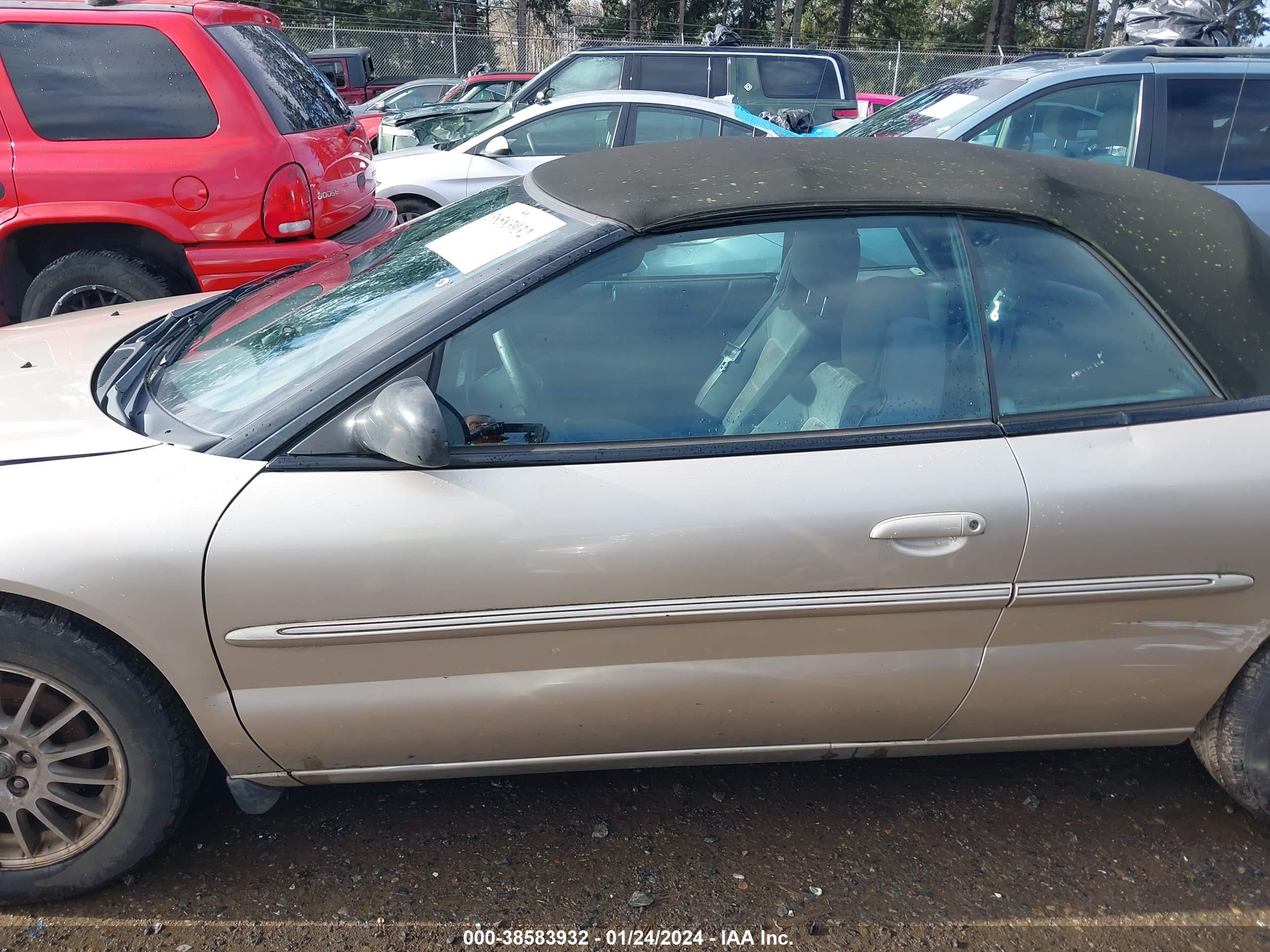 Photo 13 VIN: 1C3EL55R95N639316 - CHRYSLER SEBRING 