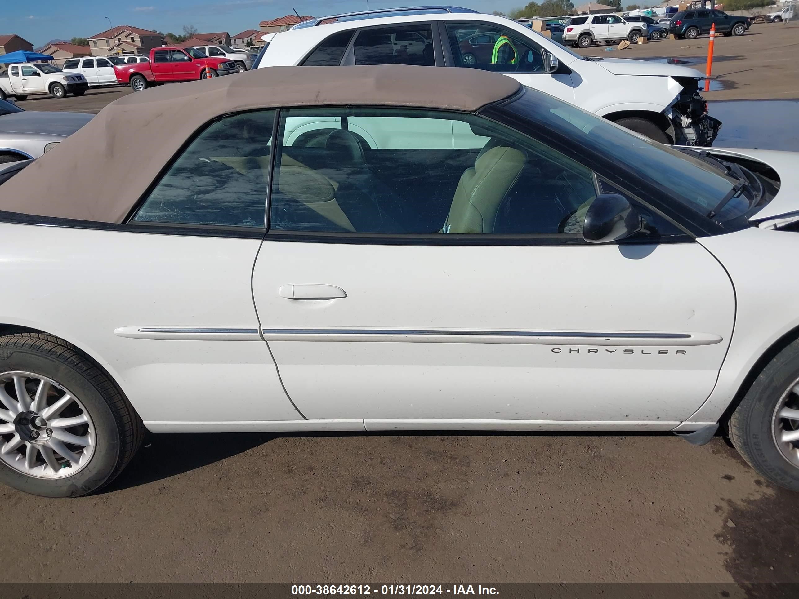 Photo 12 VIN: 1C3EL55U61N557882 - CHRYSLER SEBRING 