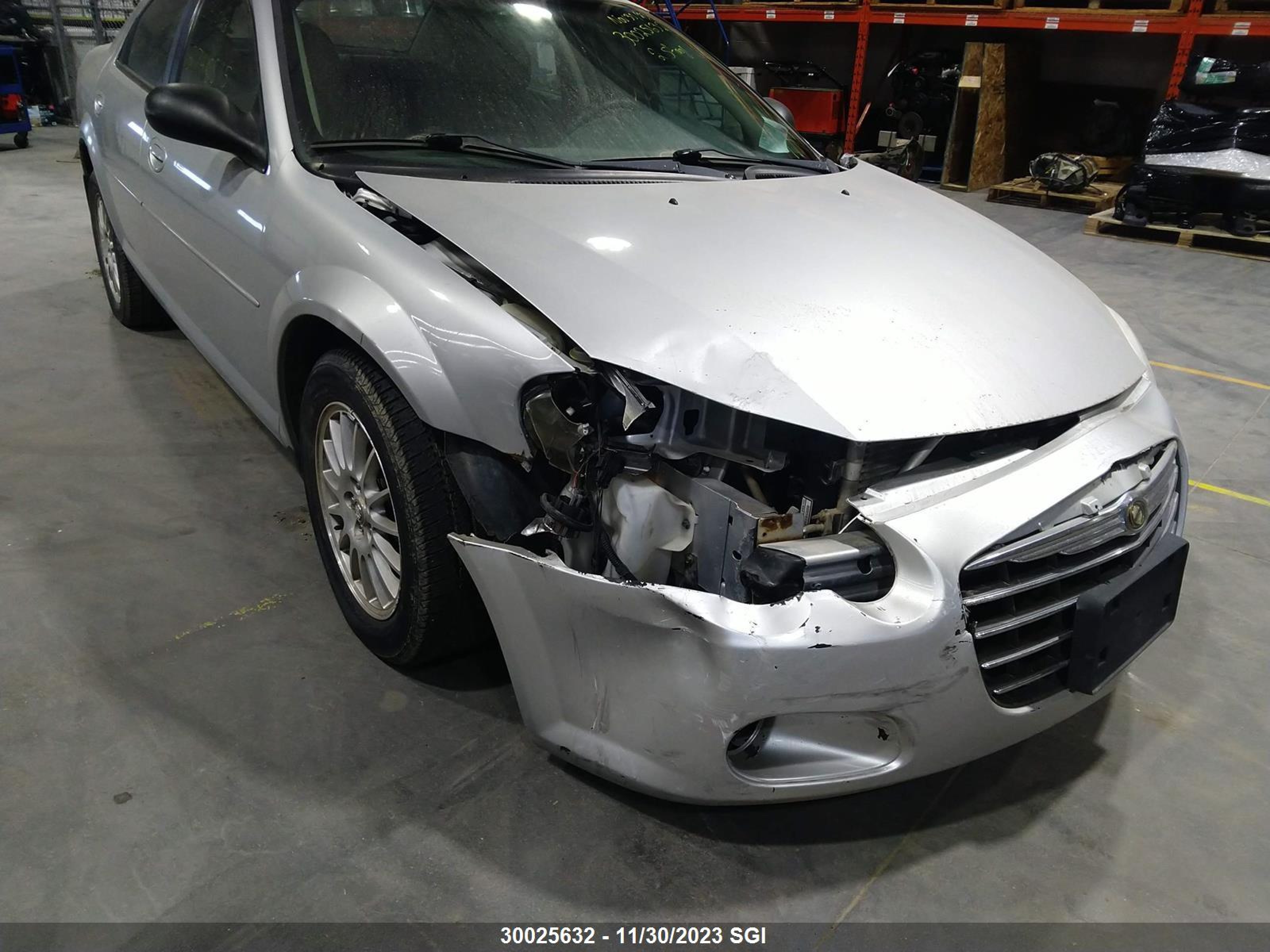 Photo 5 VIN: 1C3EL56R24N270392 - CHRYSLER SEBRING 