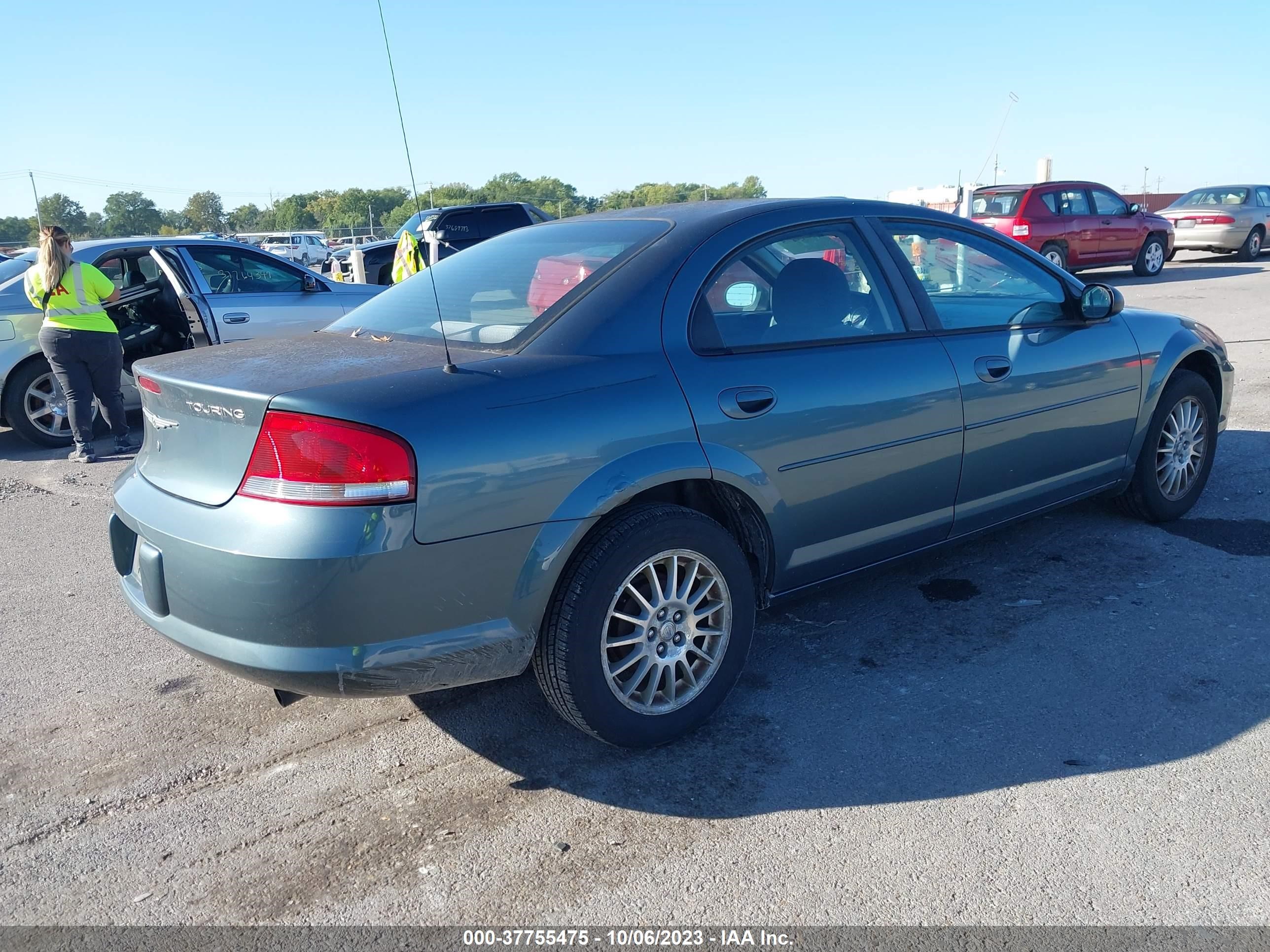 Photo 3 VIN: 1C3EL56R35N528498 - CHRYSLER SEBRING 