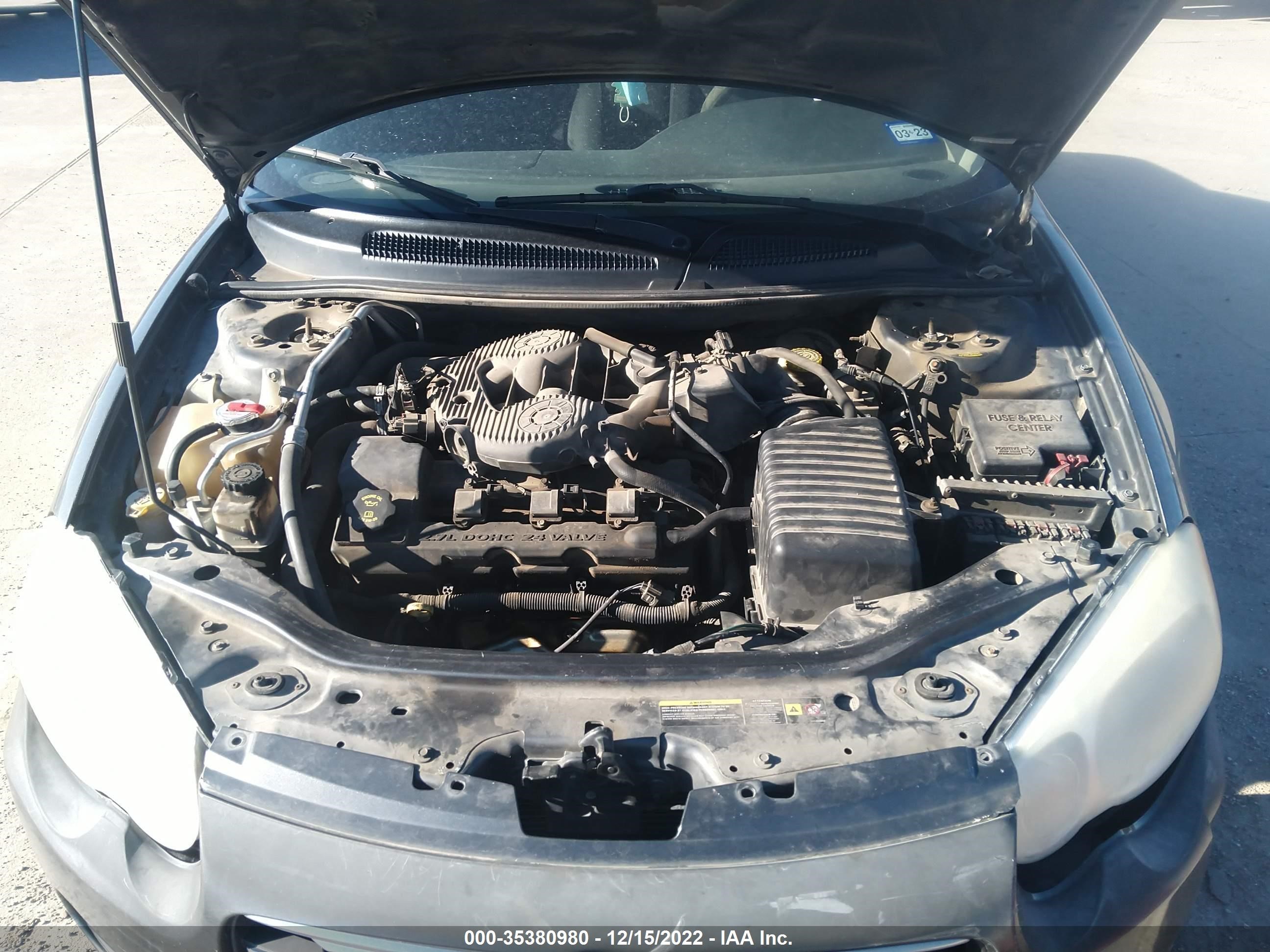 Photo 9 VIN: 1C3EL56R75N652368 - CHRYSLER SEBRING 