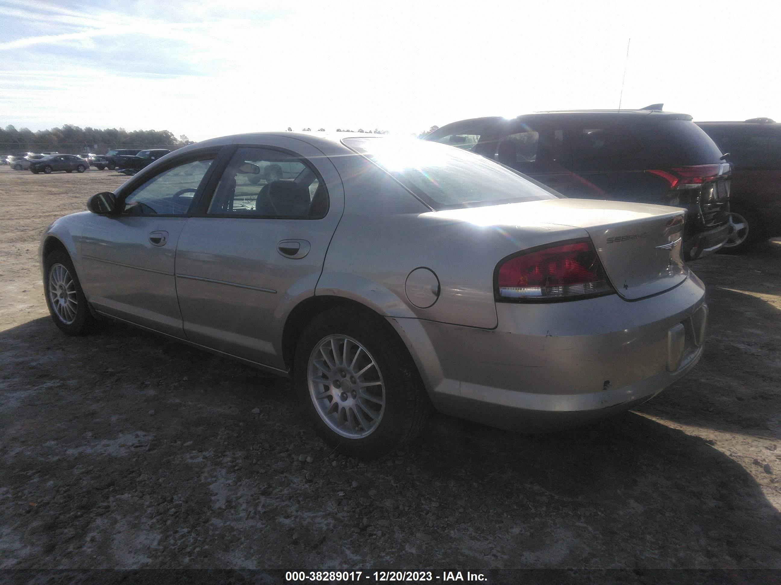 Photo 2 VIN: 1C3EL56R95N611143 - CHRYSLER SEBRING 