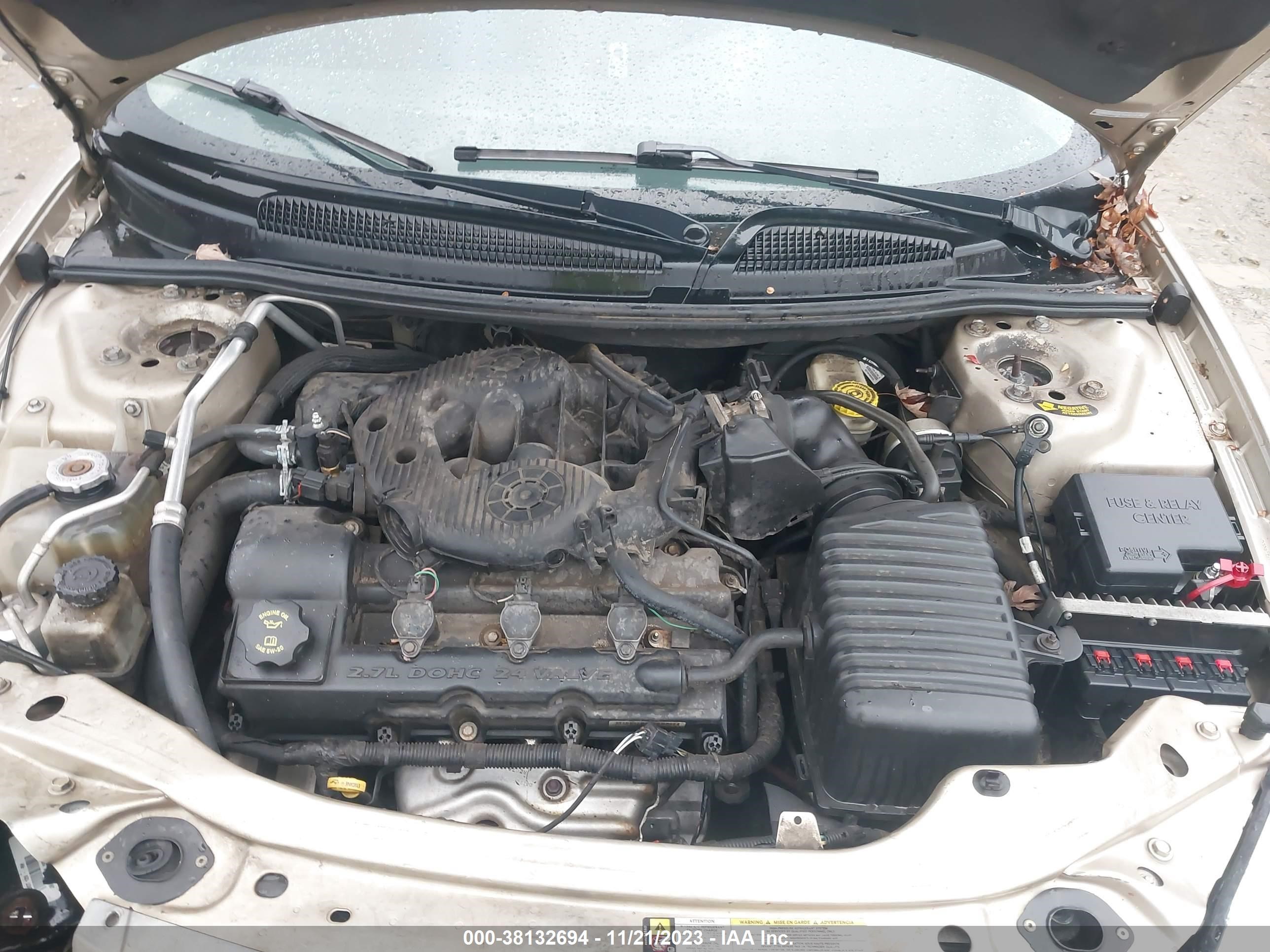 Photo 9 VIN: 1C3EL56R96N284244 - CHRYSLER SEBRING 