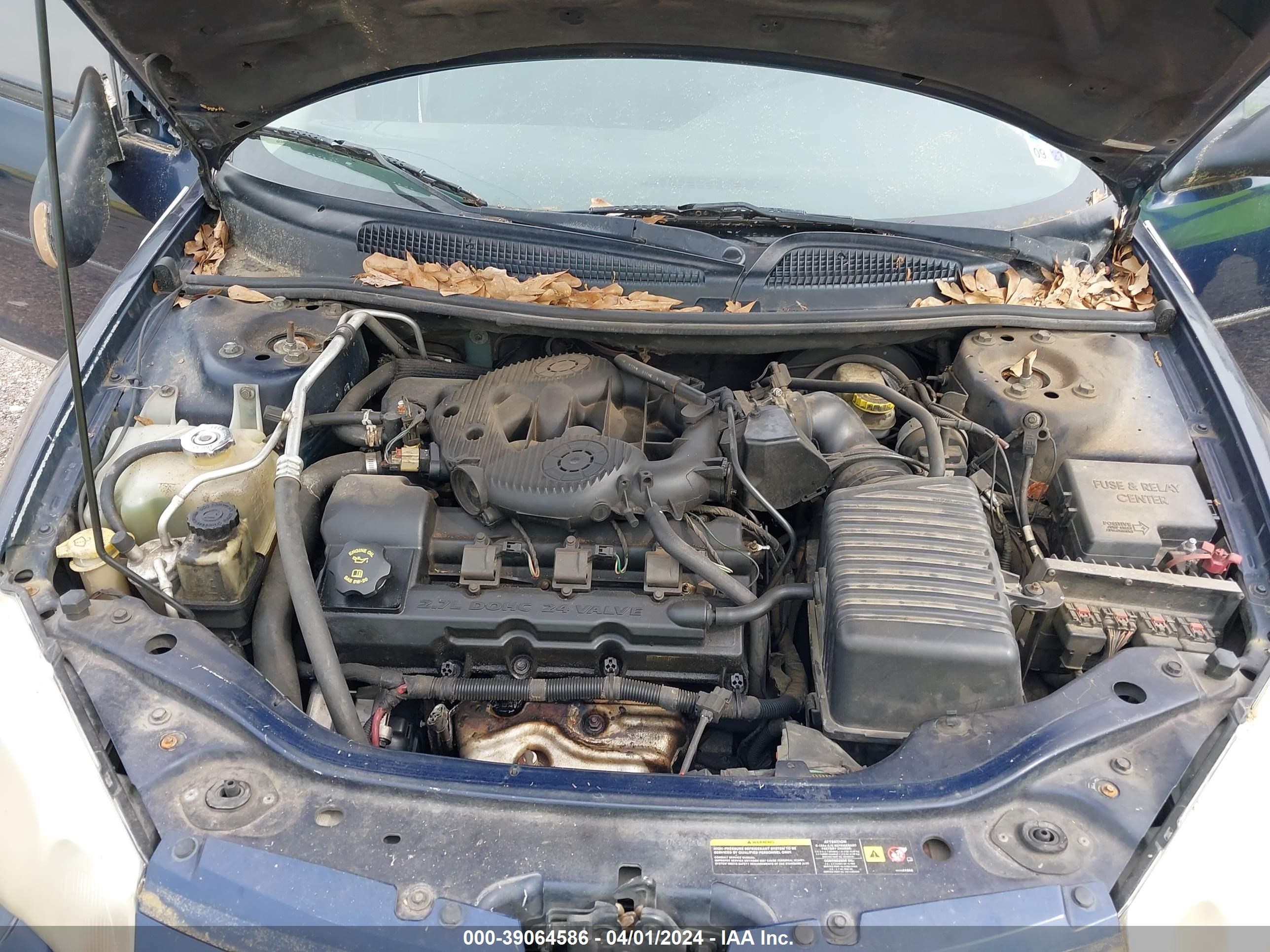 Photo 9 VIN: 1C3EL56RX5N622622 - CHRYSLER SEBRING 