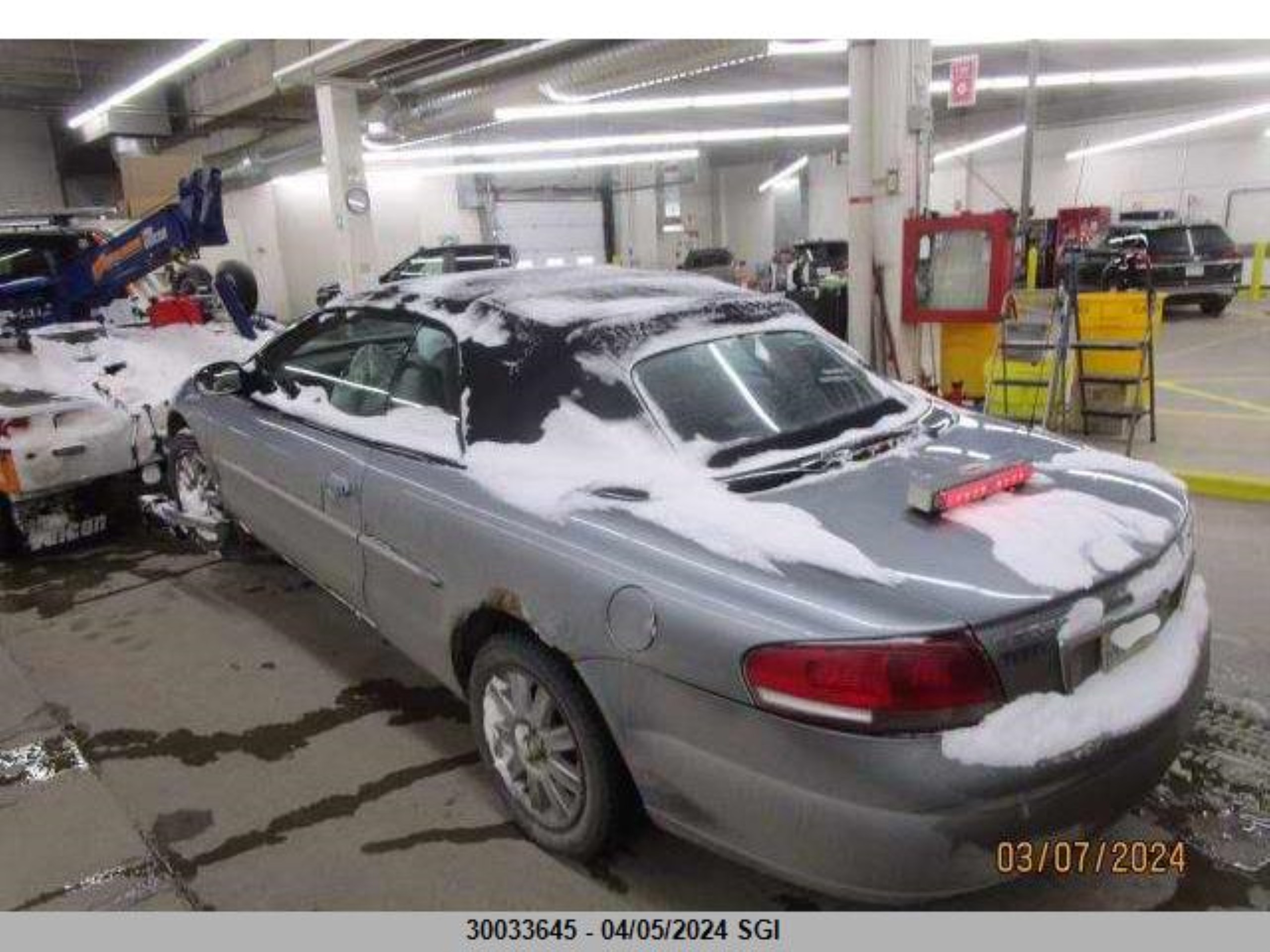 Photo 2 VIN: 1C3EL65R26N233160 - CHRYSLER SEBRING 