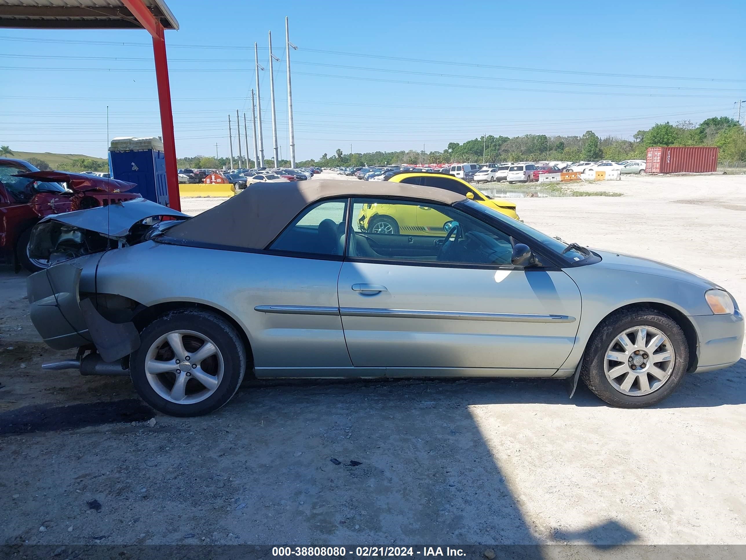 Photo 12 VIN: 1C3EL65R34N164783 - CHRYSLER SEBRING 