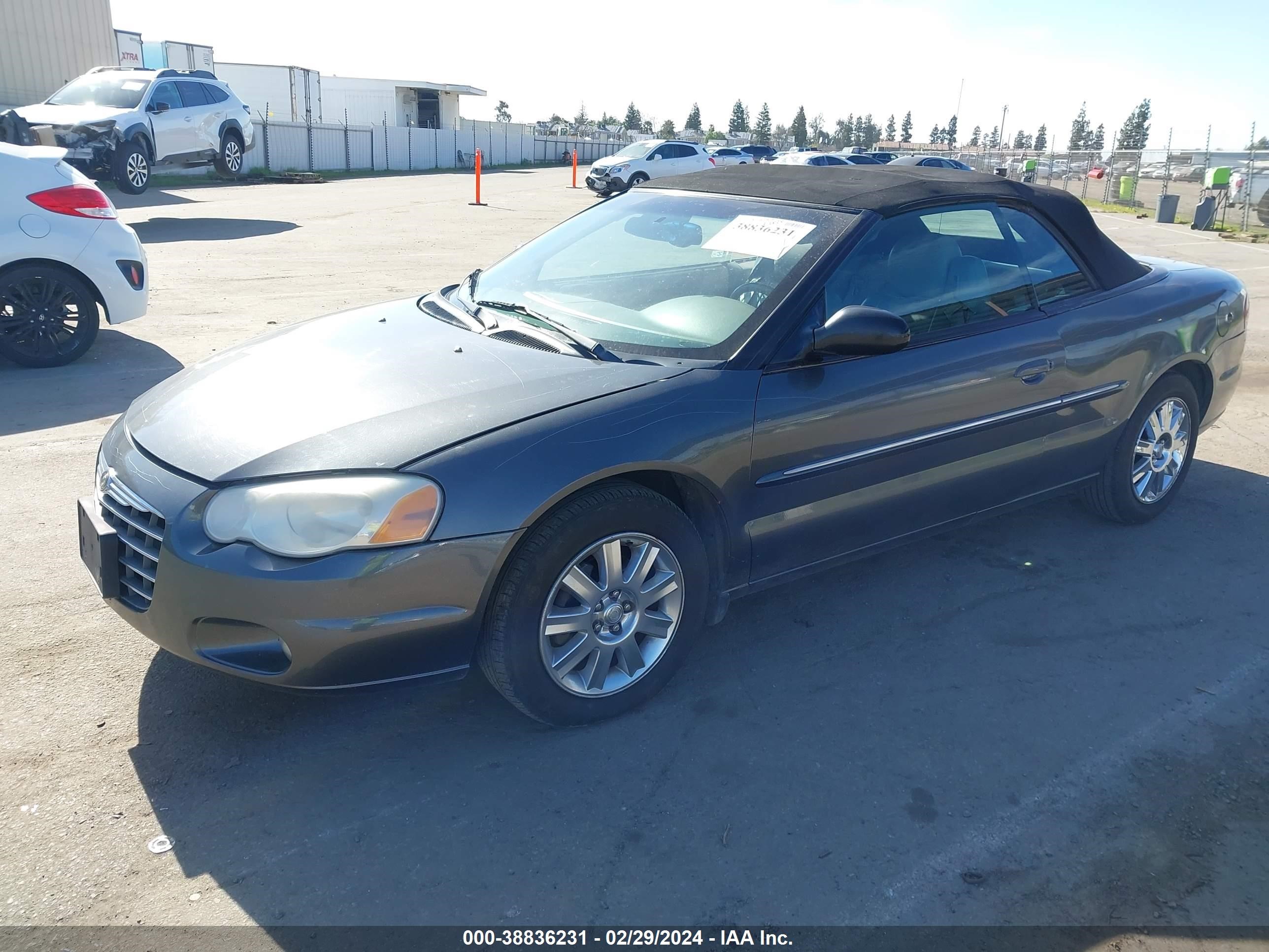 Photo 1 VIN: 1C3EL65R85N705571 - CHRYSLER SEBRING 