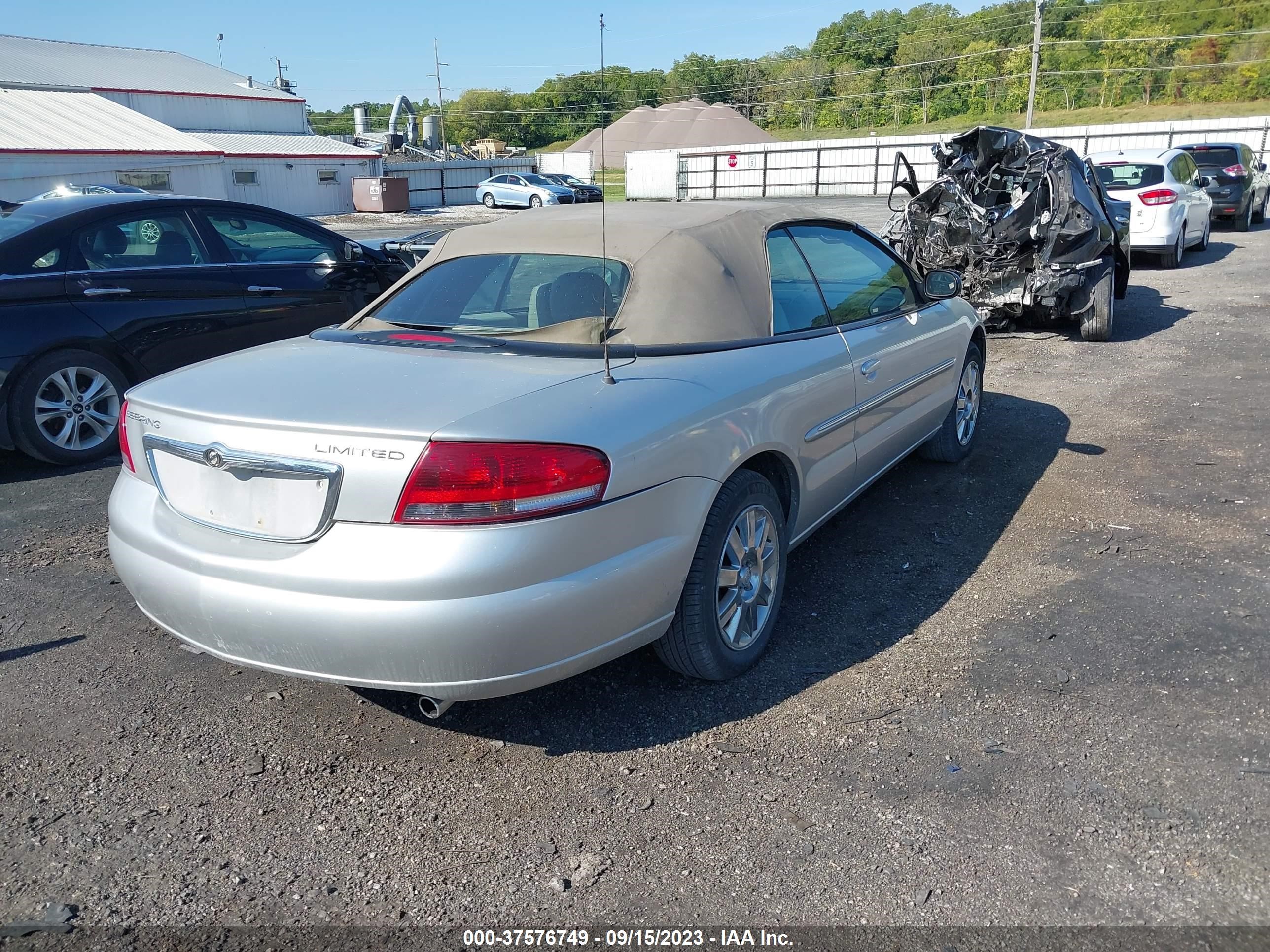 Photo 3 VIN: 1C3EL65R96N163169 - CHRYSLER SEBRING 