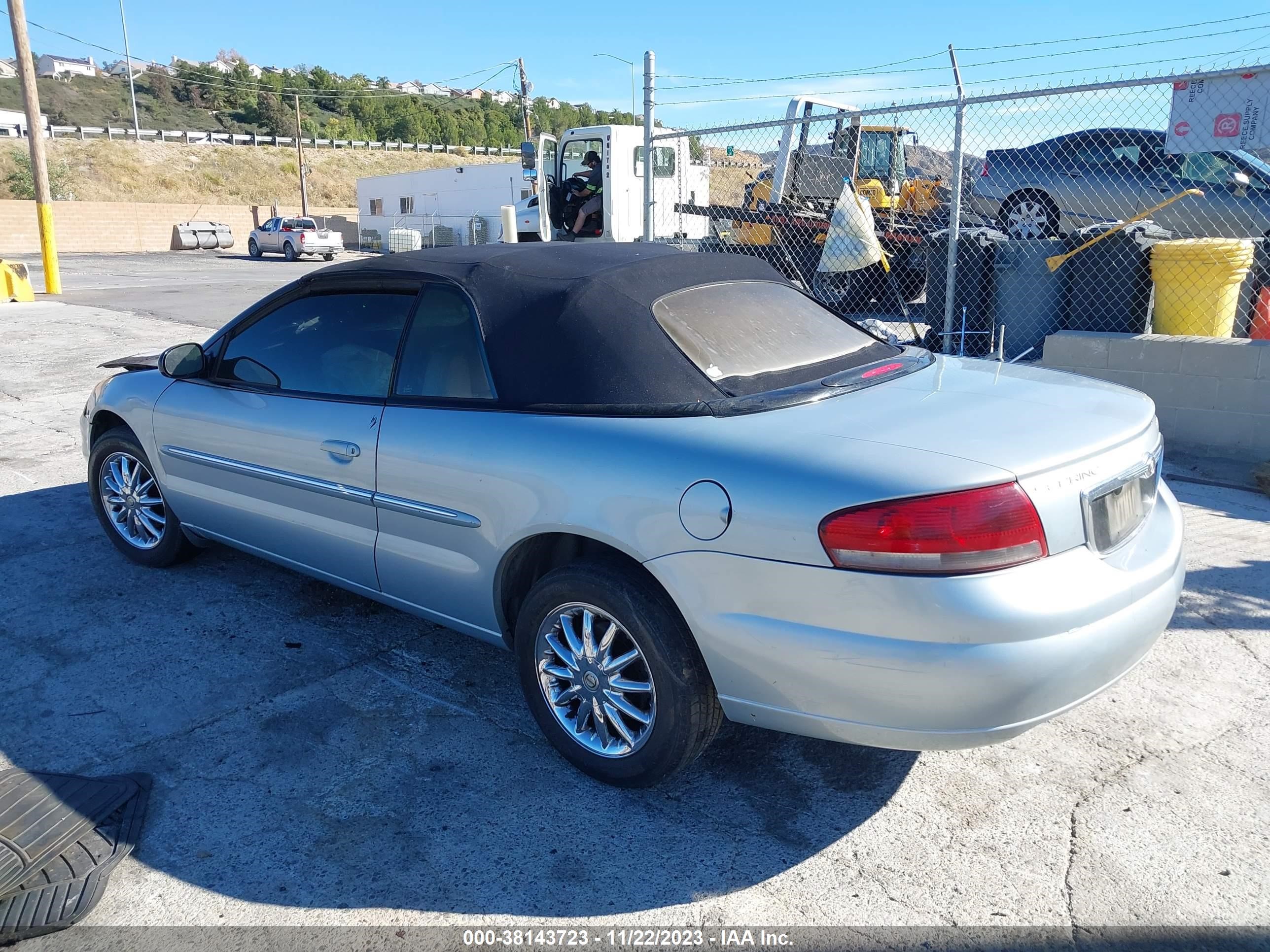 Photo 2 VIN: 1C3EL65RX2N151543 - CHRYSLER SEBRING 