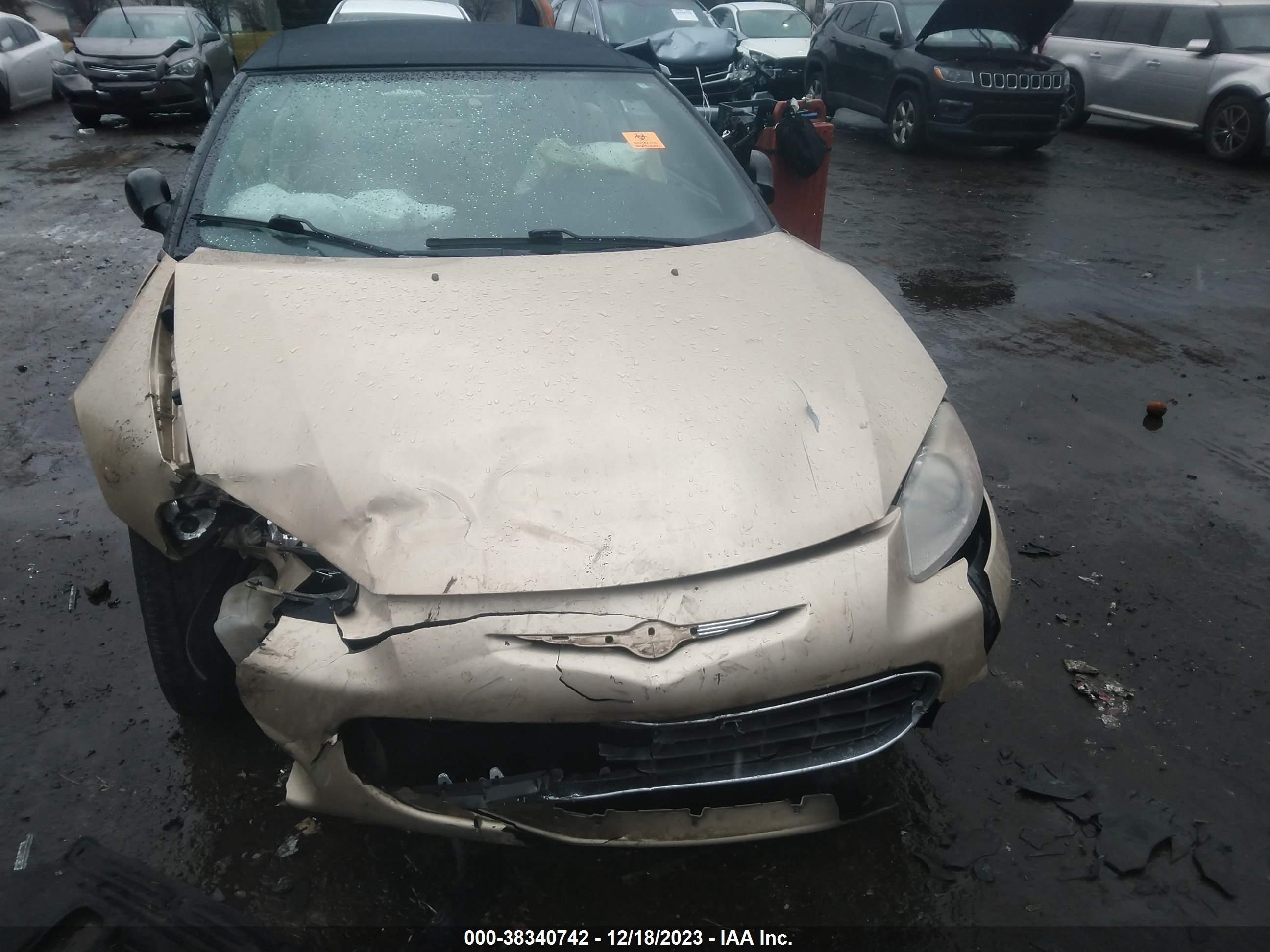 Photo 5 VIN: 1C3EL65U01N586283 - CHRYSLER SEBRING 