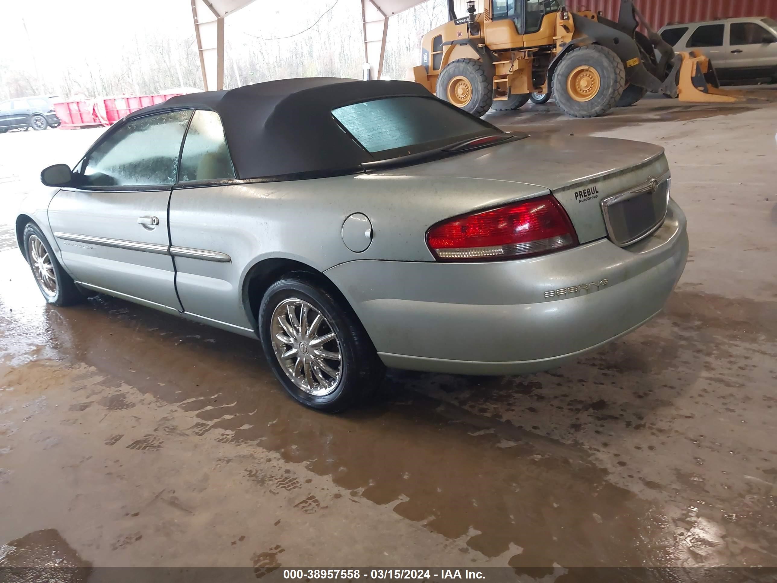 Photo 2 VIN: 1C3EL65U51N582424 - CHRYSLER SEBRING 