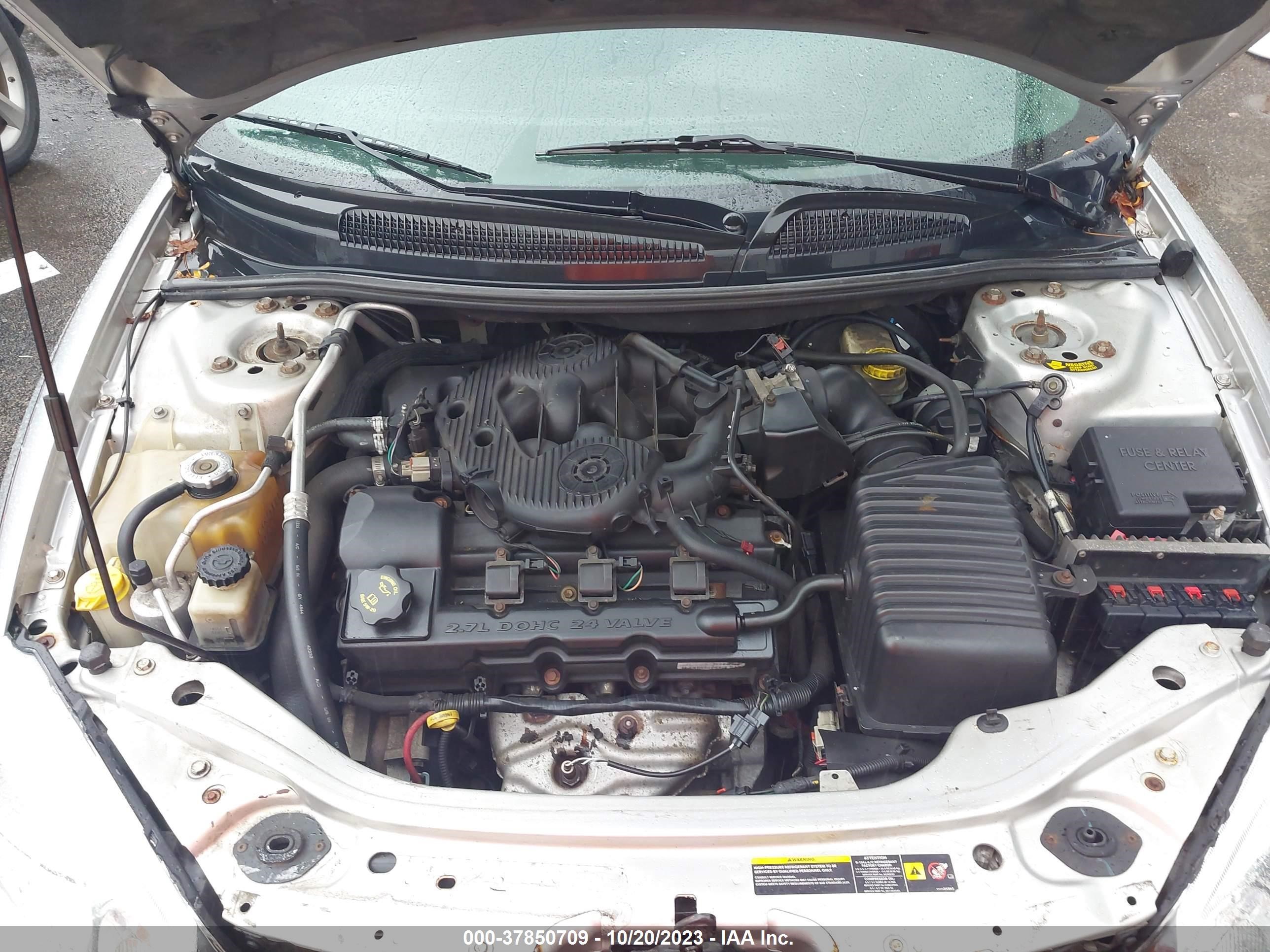 Photo 9 VIN: 1C3EL75R25N622028 - CHRYSLER SEBRING 