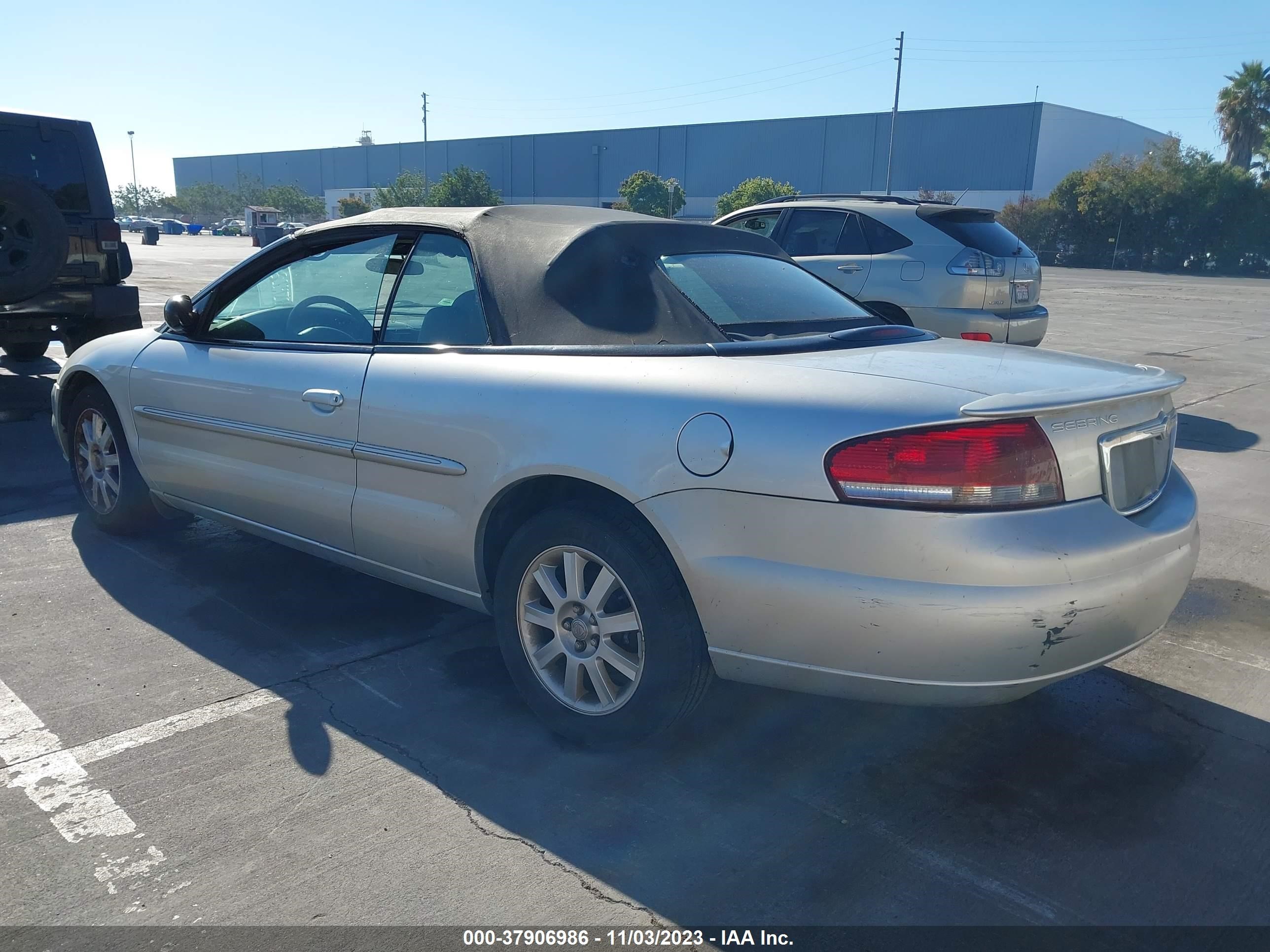 Photo 2 VIN: 1C3EL75R52N244542 - CHRYSLER SEBRING 