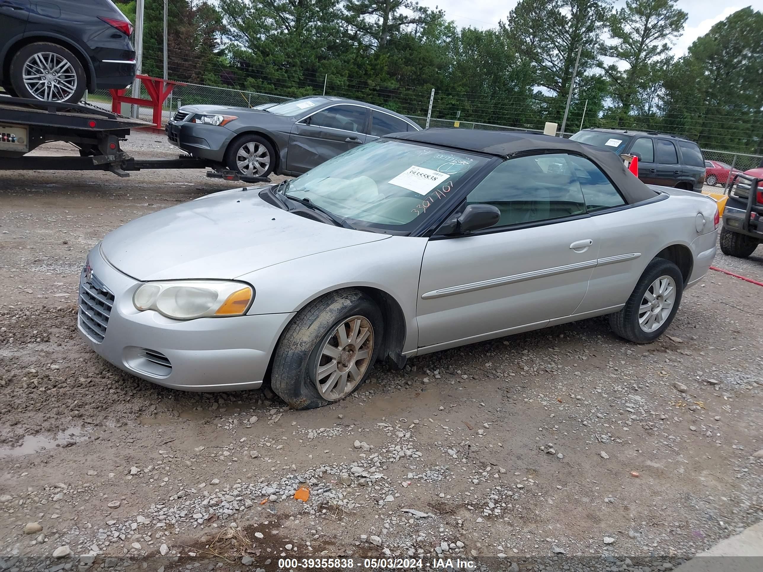 Photo 2 VIN: 1C3EL75R74N190096 - CHRYSLER SEBRING 