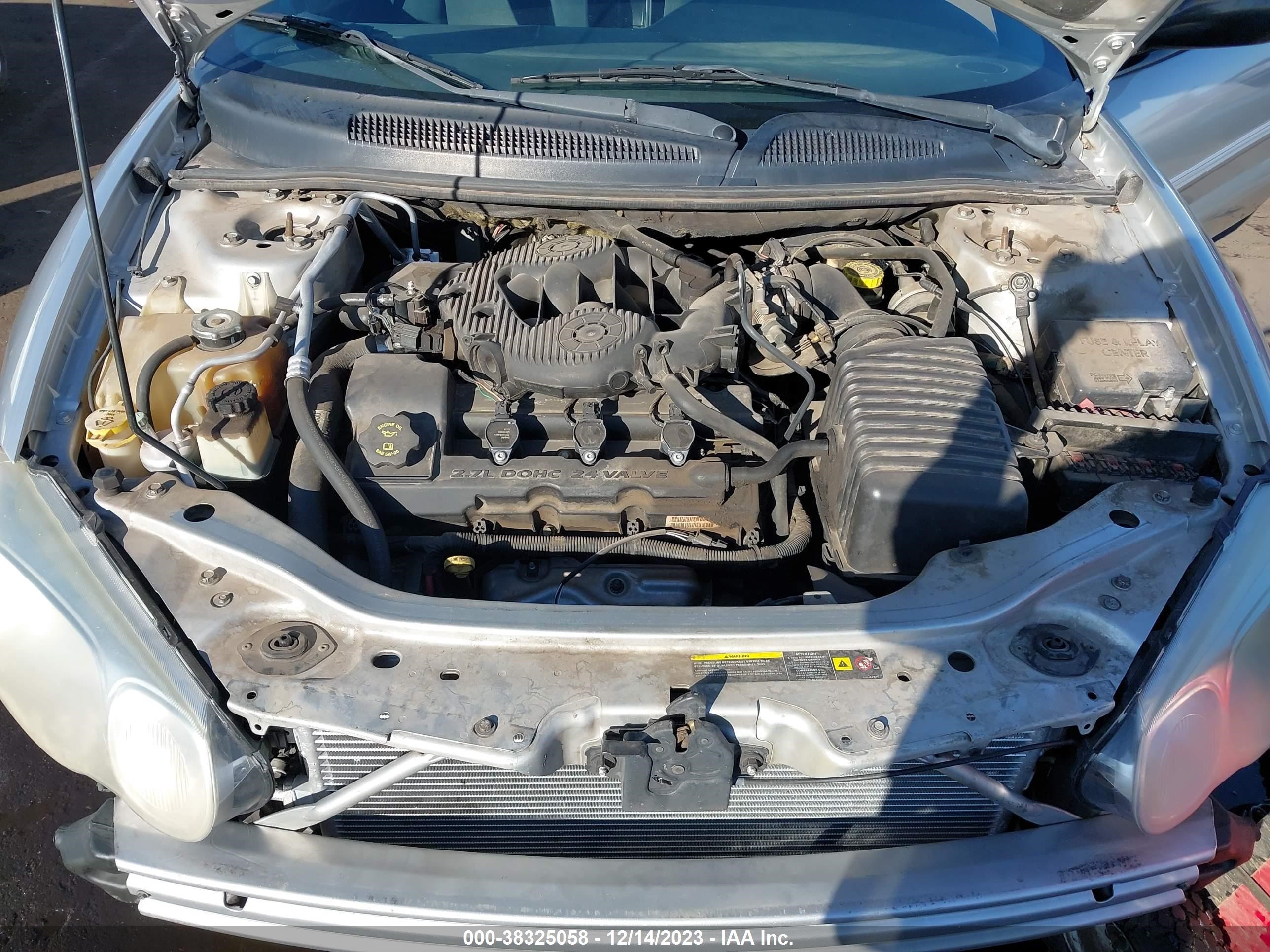 Photo 9 VIN: 1C3EL75RX6N115783 - CHRYSLER SEBRING 