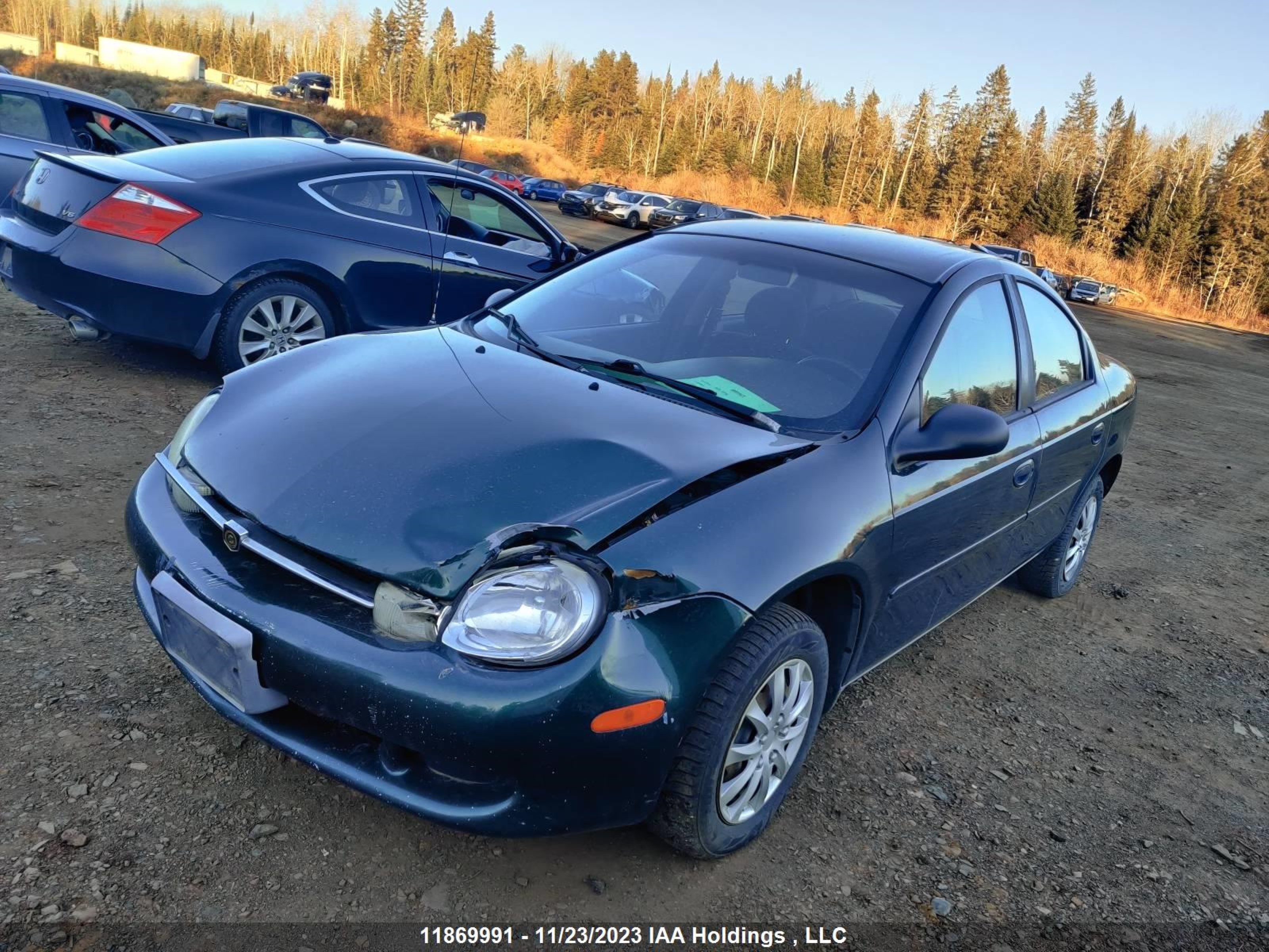 Photo 2 VIN: 1C3ES46C3YD625011 - CHRYSLER NEON 