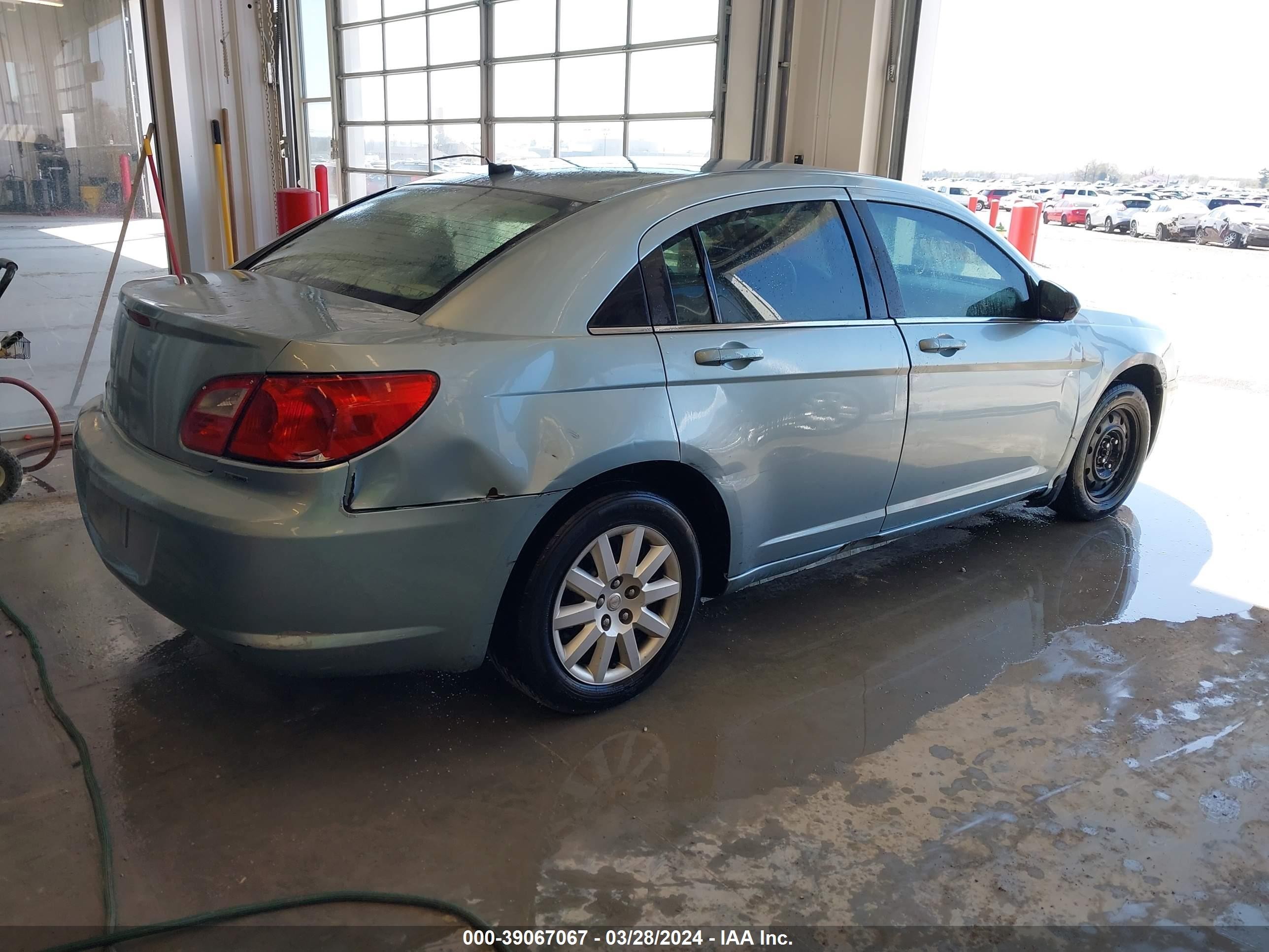 Photo 3 VIN: 1C3LC46B19N533483 - CHRYSLER SEBRING 