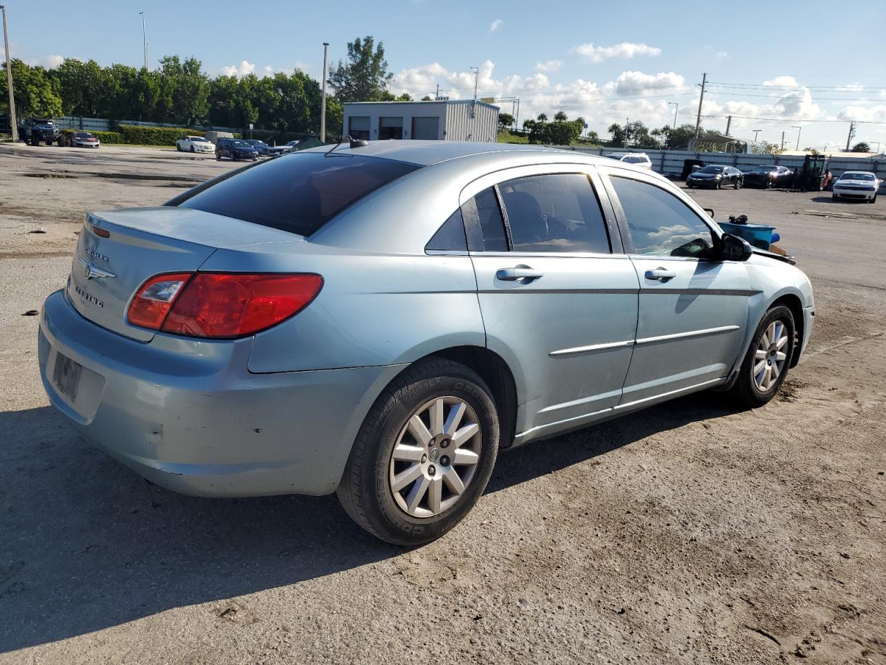 Photo 2 VIN: 1C3LC46B79N533911 - CHRYSLER SEBRING 