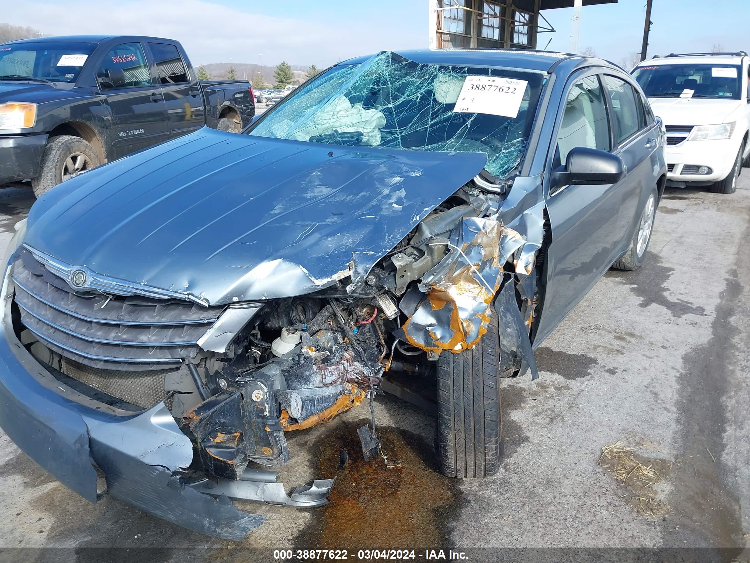 Photo 5 VIN: 1C3LC46J18N285452 - CHRYSLER SEBRING 