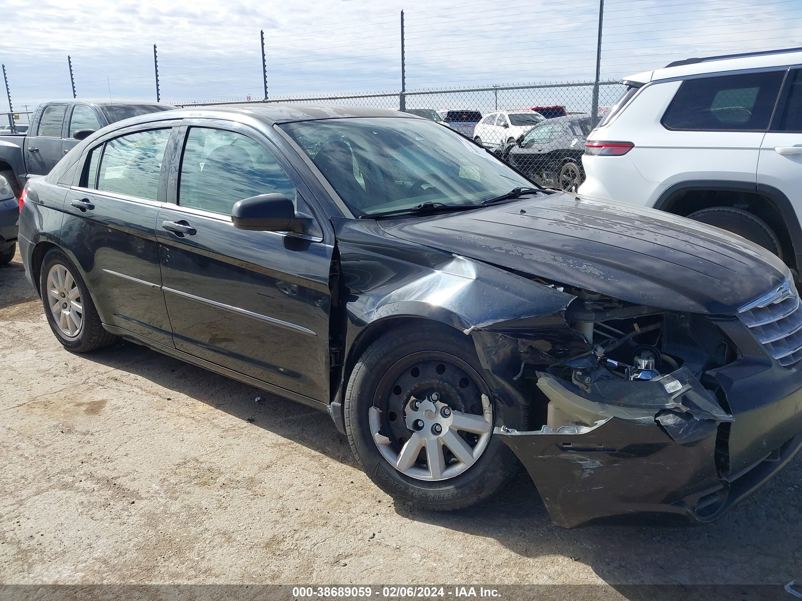 Photo 0 VIN: 1C3LC46JX8N287703 - CHRYSLER SEBRING 