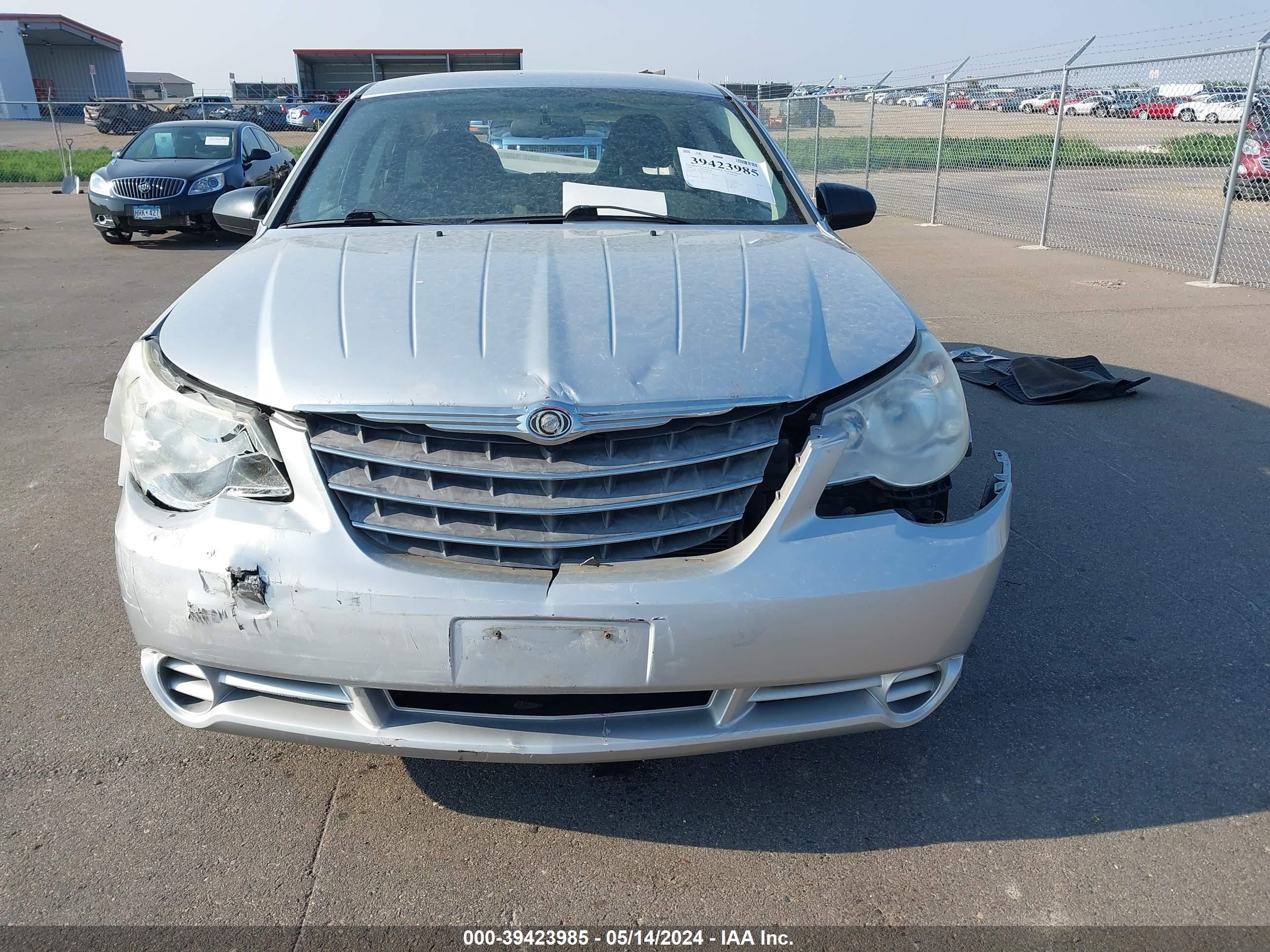 Photo 11 VIN: 1C3LC46K28N287588 - CHRYSLER SEBRING 