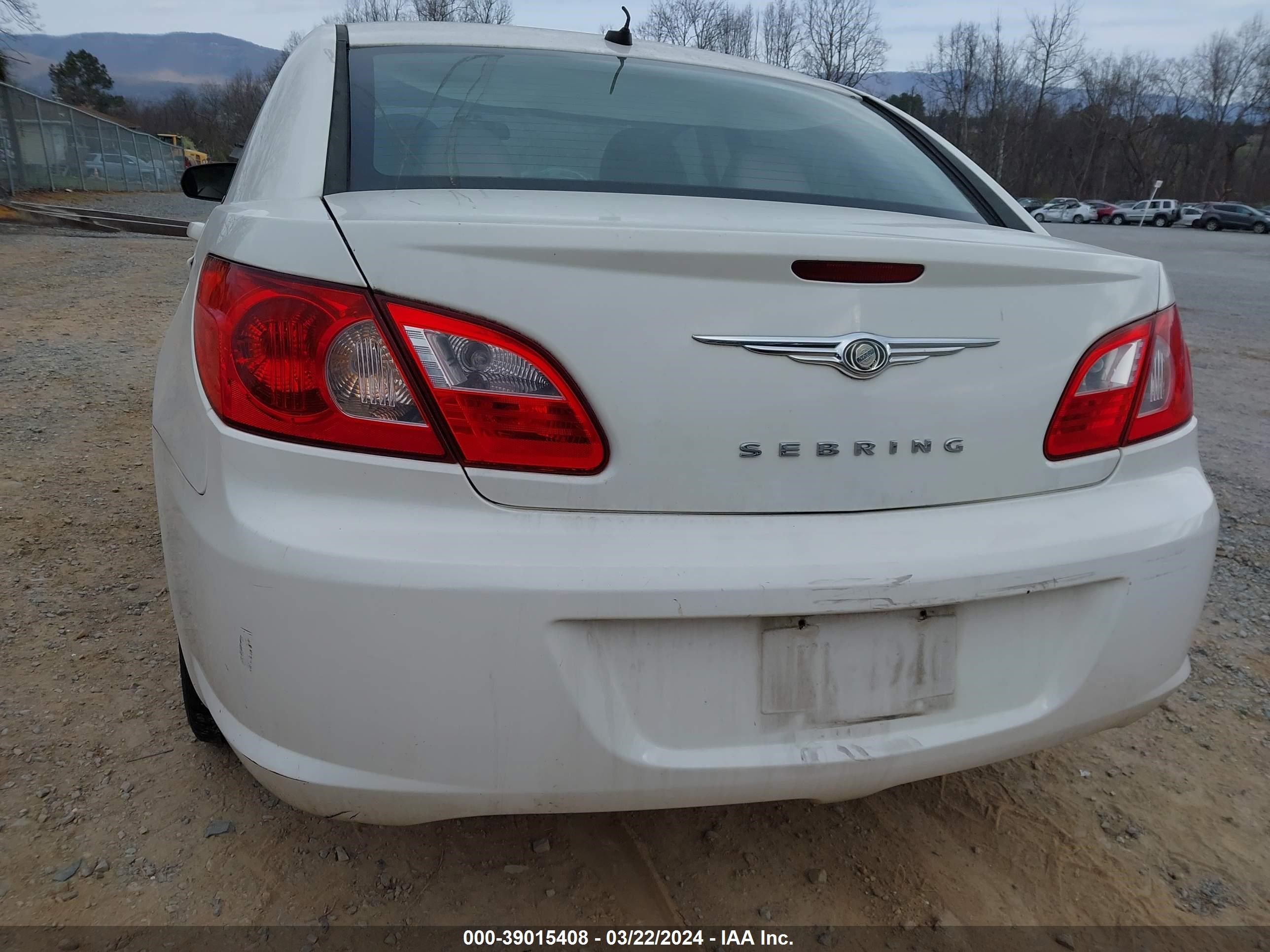 Photo 13 VIN: 1C3LC46K48N219051 - CHRYSLER SEBRING 