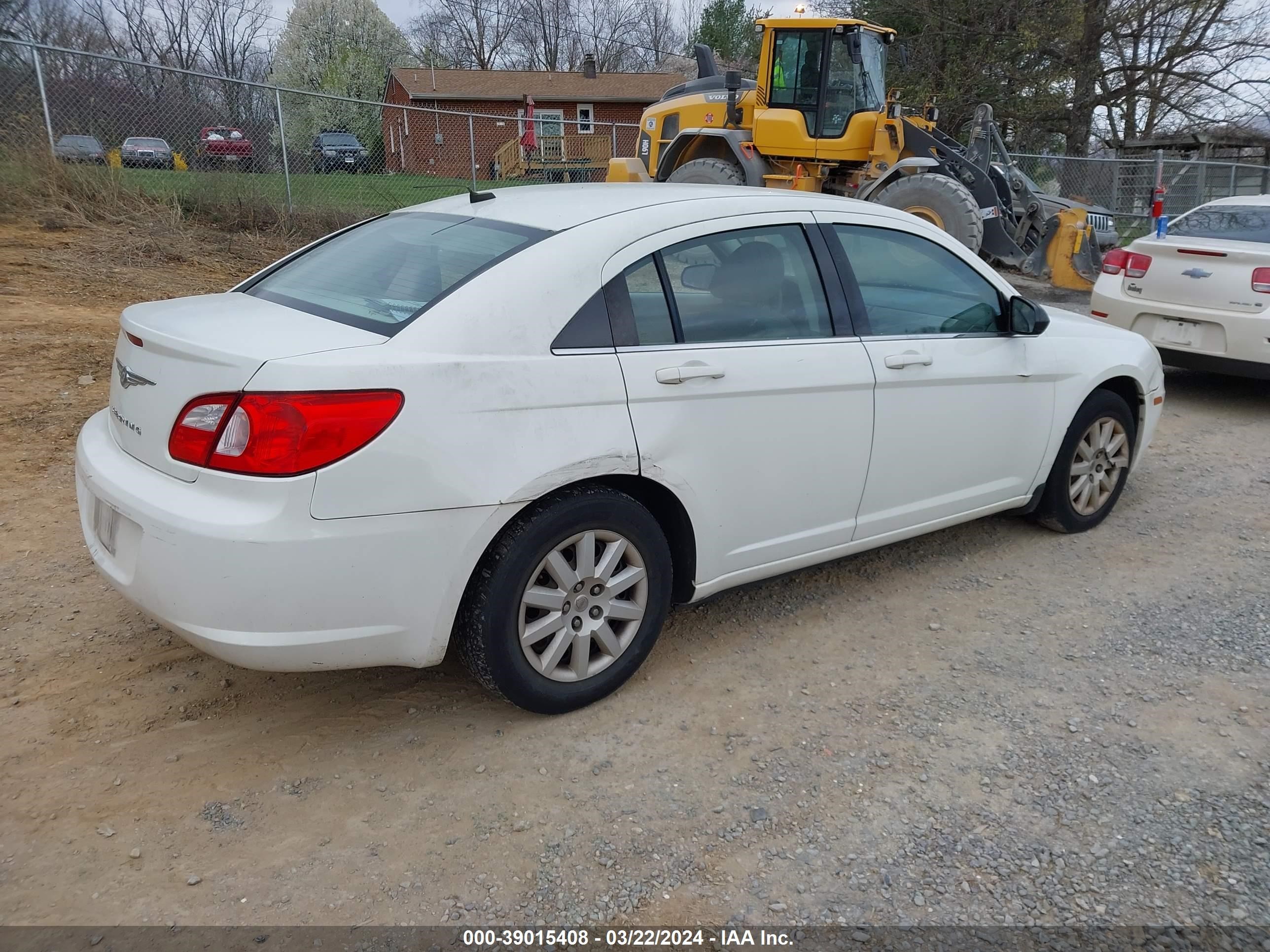 Photo 3 VIN: 1C3LC46K48N219051 - CHRYSLER SEBRING 