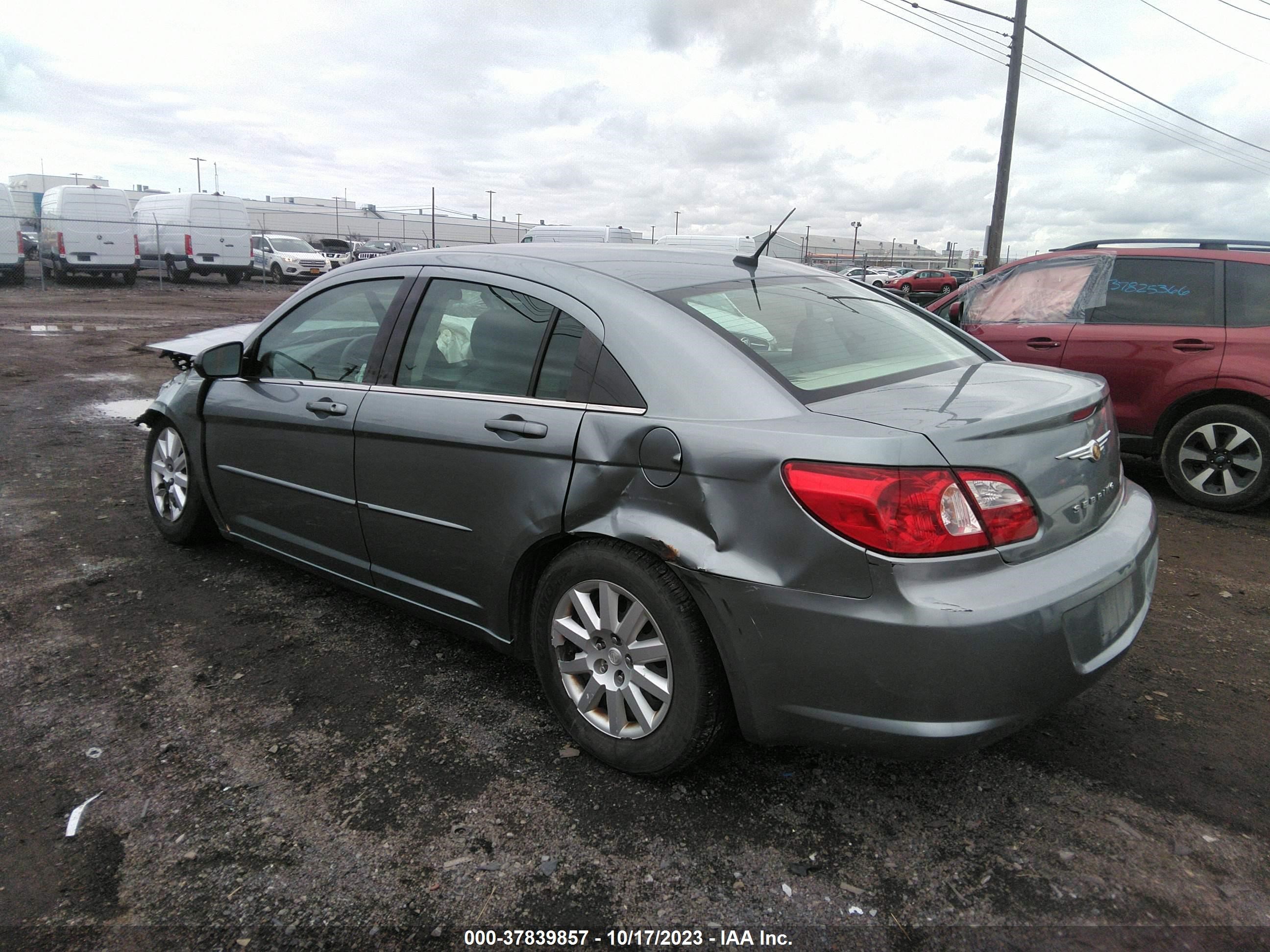 Photo 2 VIN: 1C3LC46K57N645202 - CHRYSLER SEBRING 