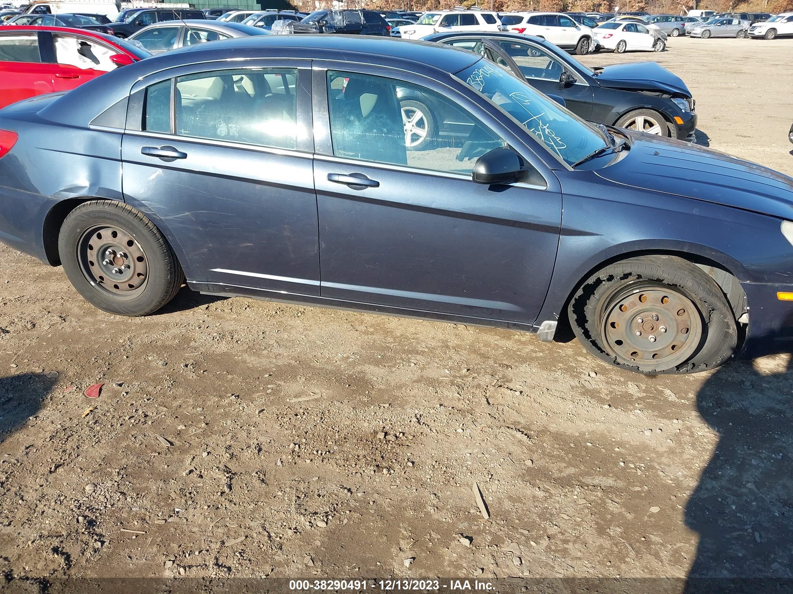 Photo 5 VIN: 1C3LC46K68N104841 - CHRYSLER SEBRING 