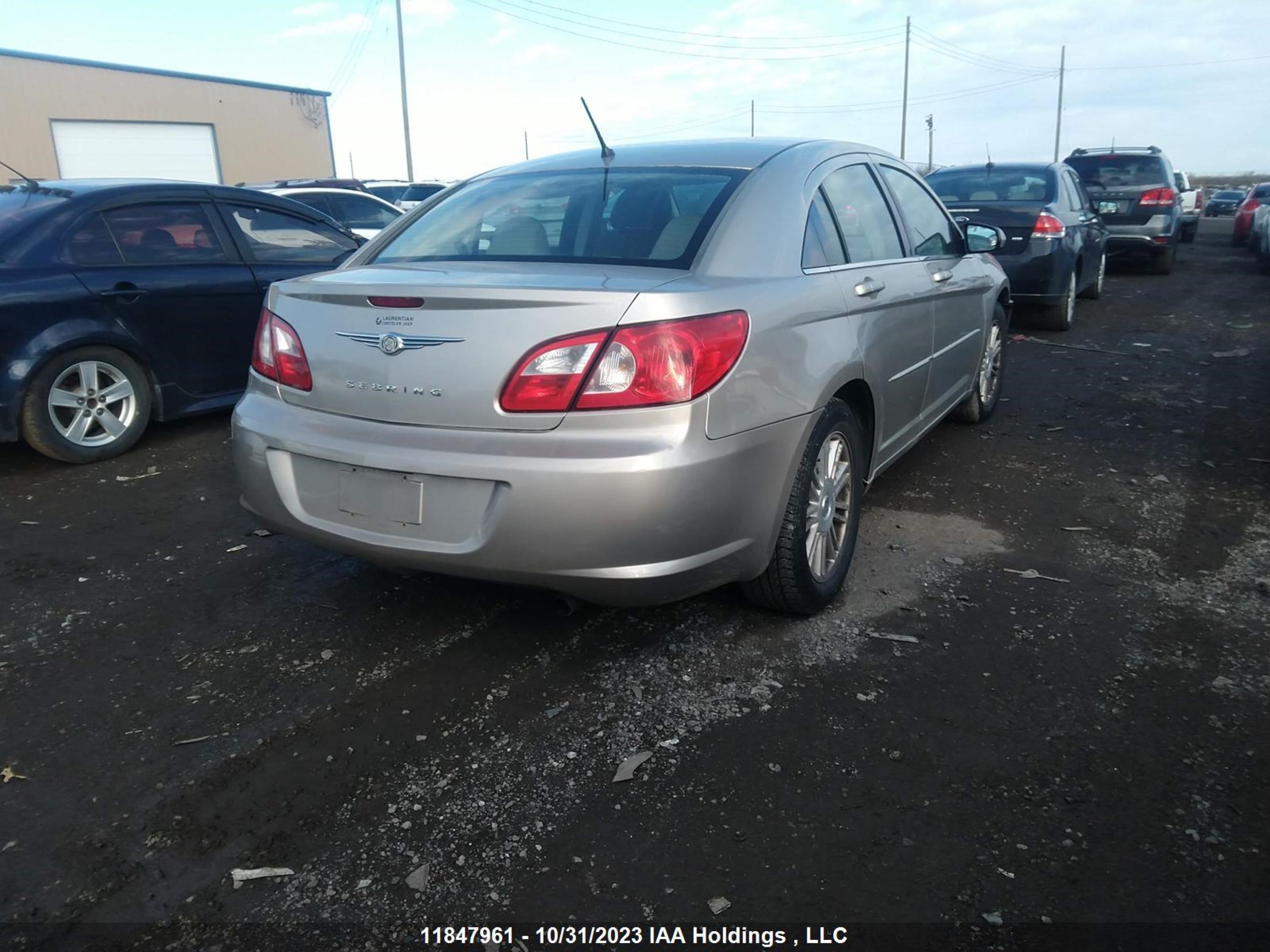 Photo 3 VIN: 1C3LC46K78N282774 - CHRYSLER SEBRING 