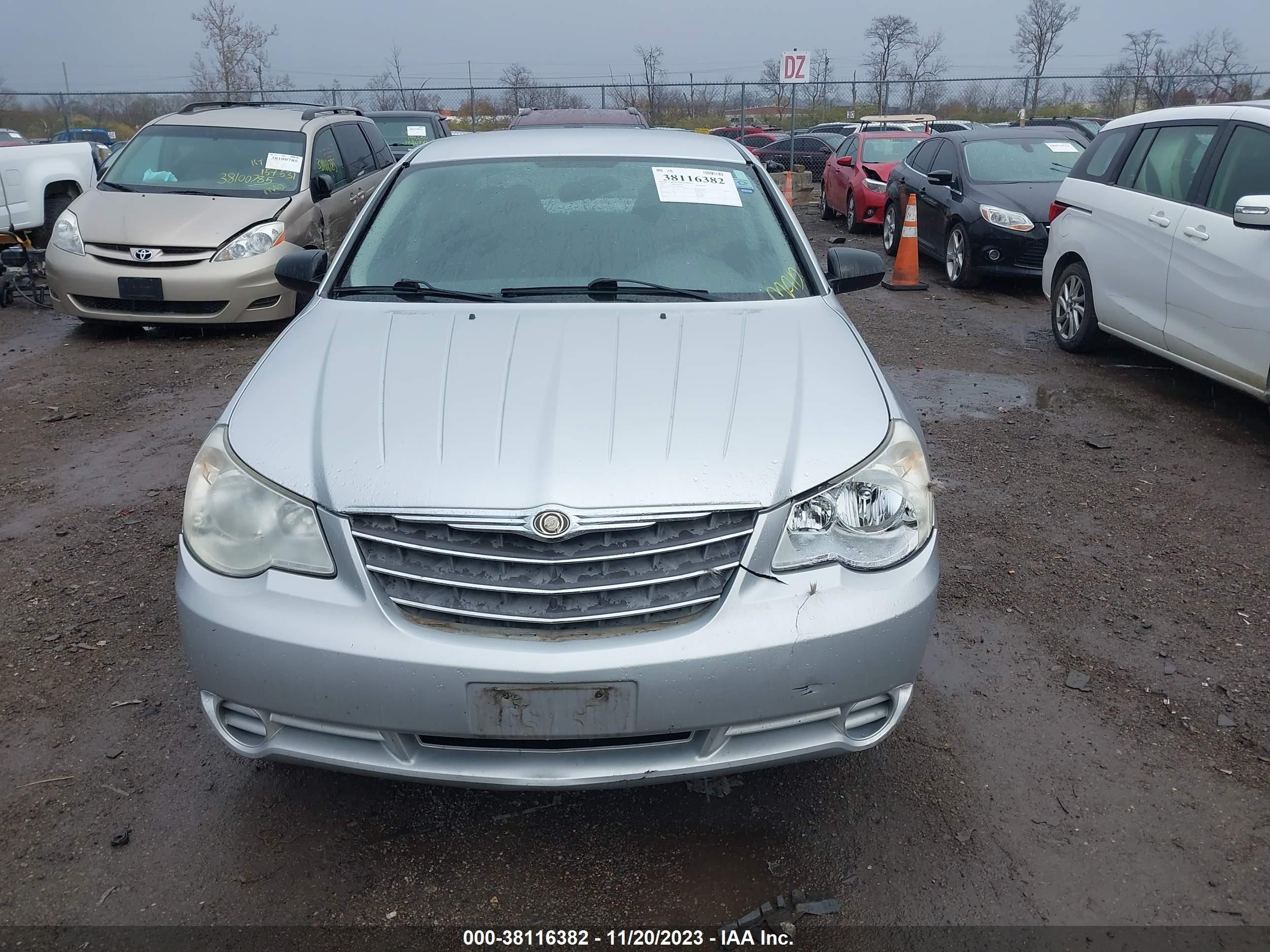 Photo 11 VIN: 1C3LC46KX7N588995 - CHRYSLER SEBRING 