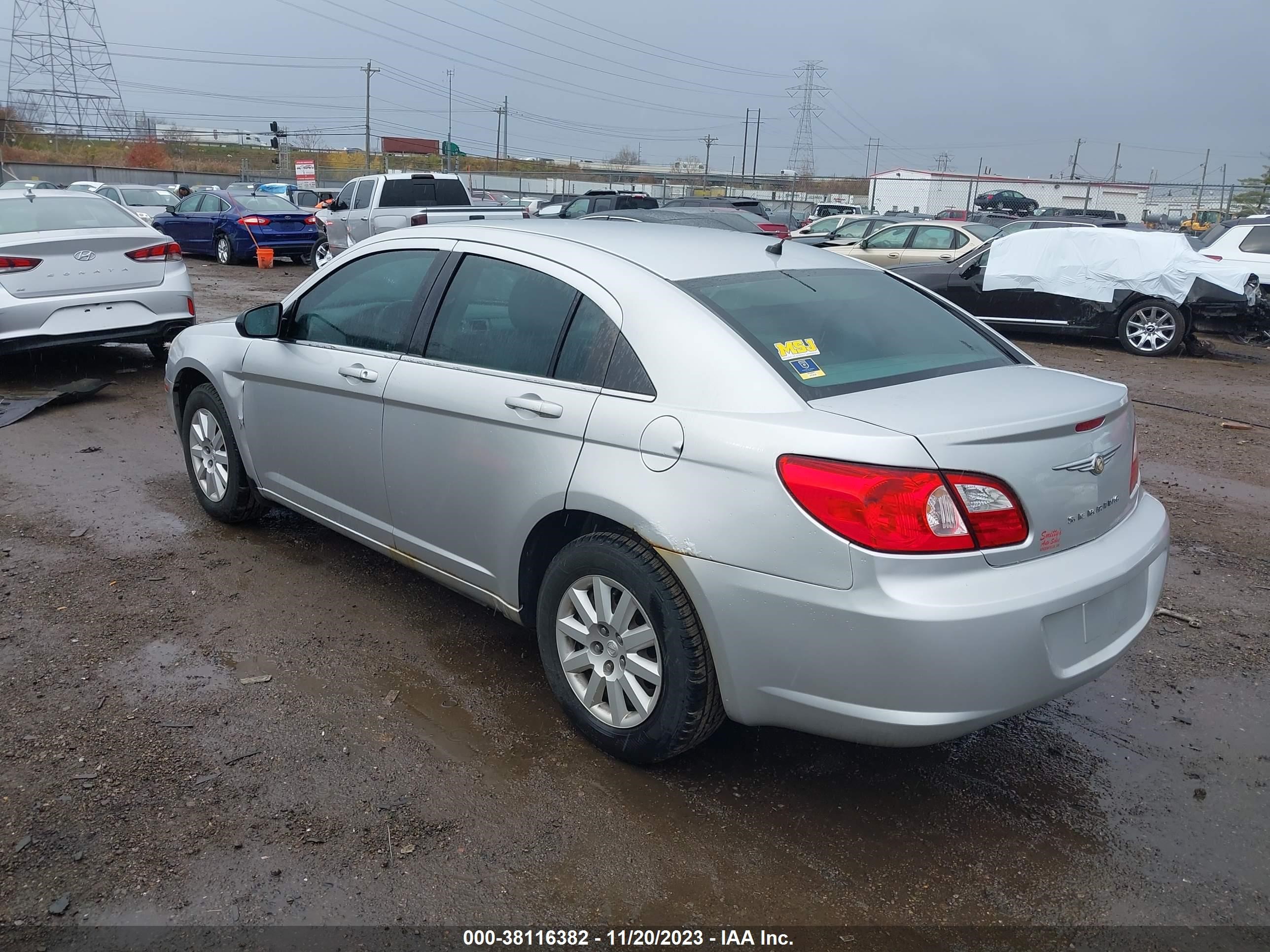 Photo 2 VIN: 1C3LC46KX7N588995 - CHRYSLER SEBRING 