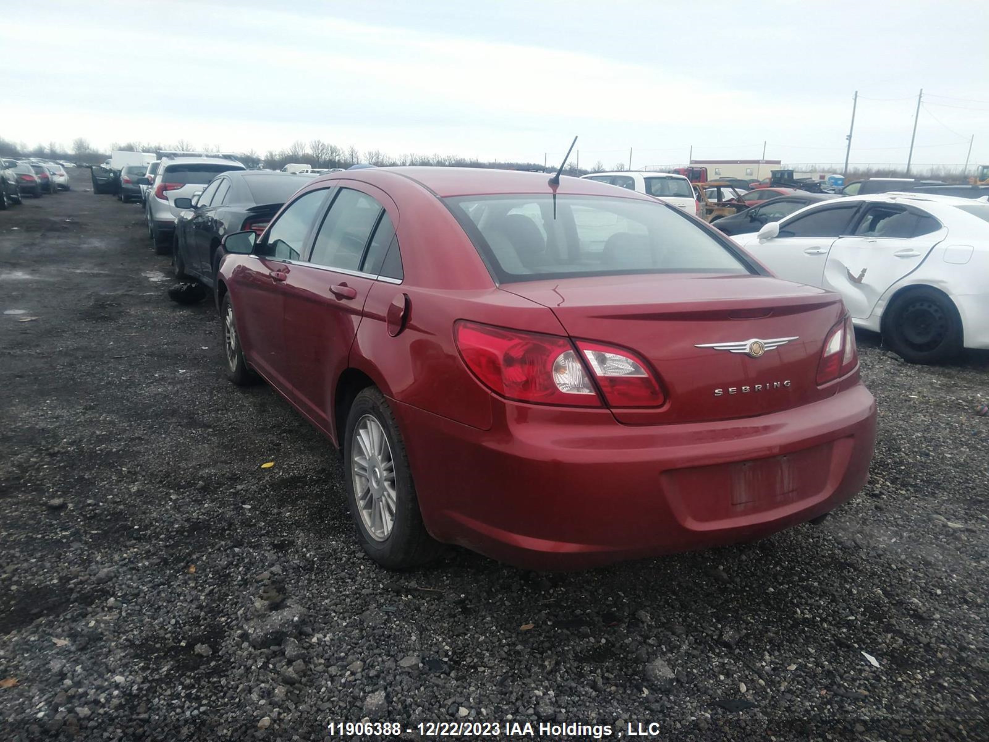 Photo 2 VIN: 1C3LC46KX7N676641 - CHRYSLER SEBRING 