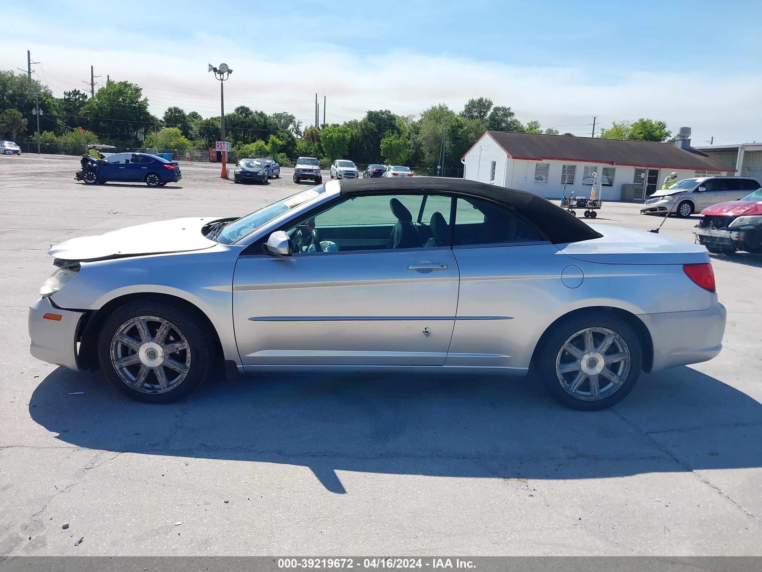 Photo 14 VIN: 1C3LC55R48N207910 - CHRYSLER SEBRING 