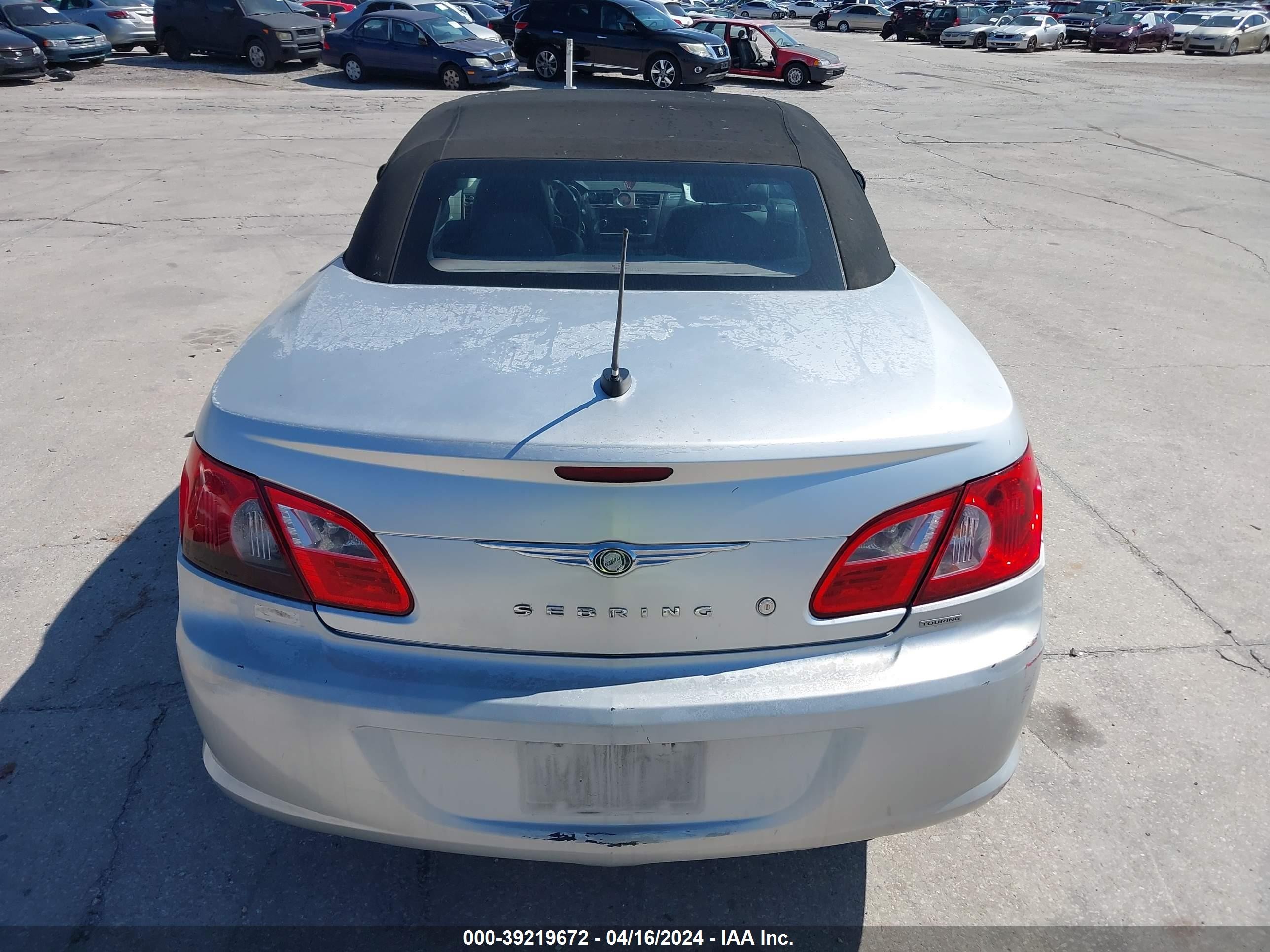 Photo 16 VIN: 1C3LC55R48N207910 - CHRYSLER SEBRING 