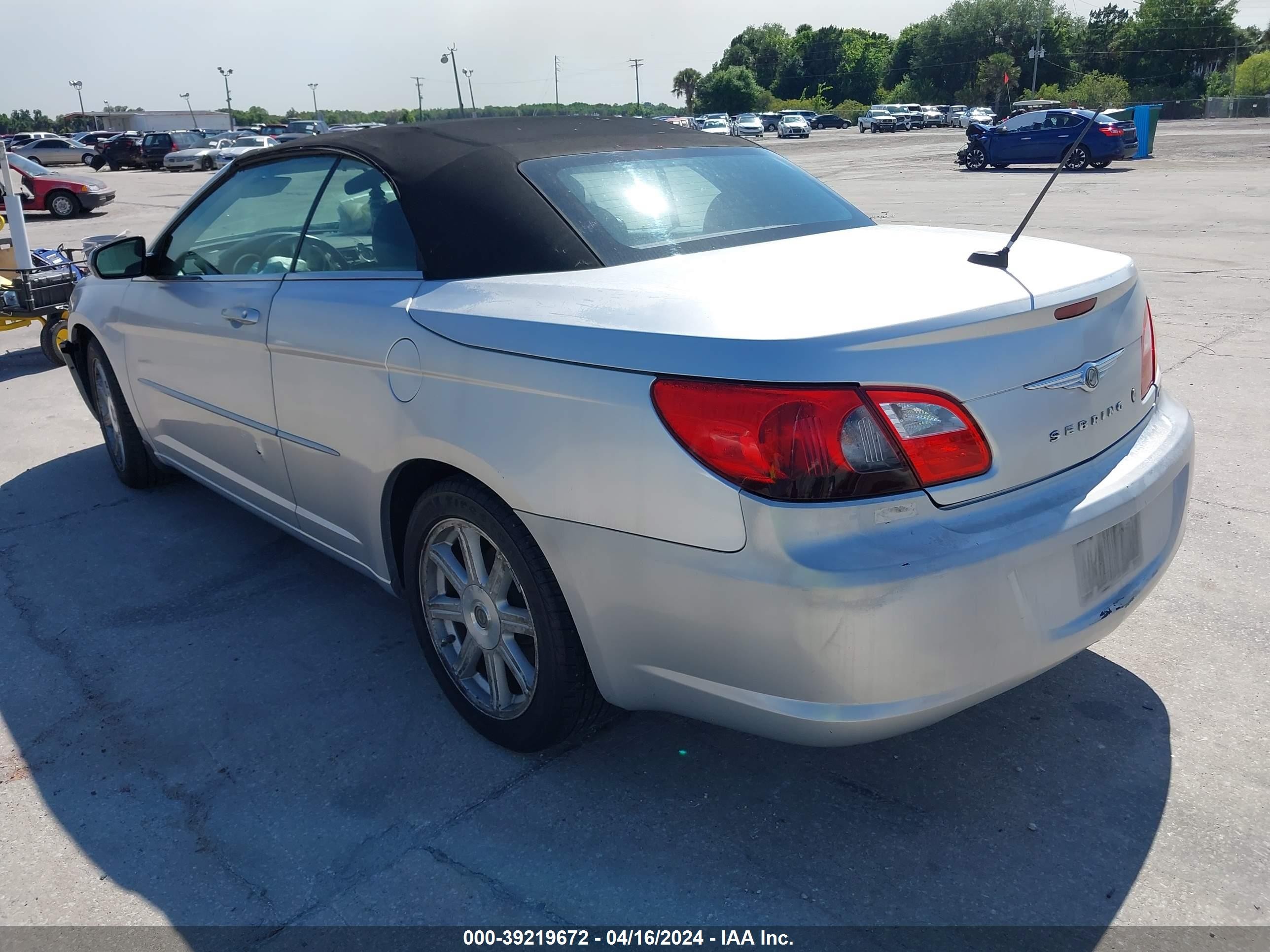 Photo 2 VIN: 1C3LC55R48N207910 - CHRYSLER SEBRING 