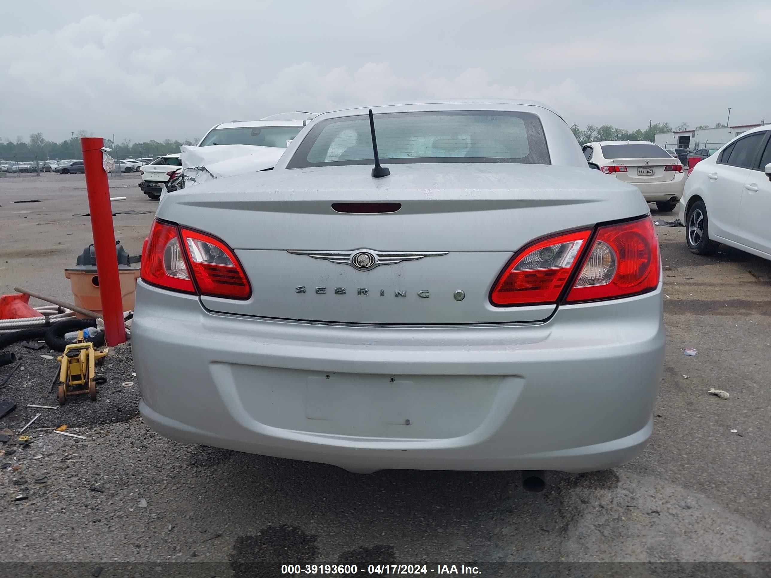 Photo 15 VIN: 1C3LC55R58N125037 - CHRYSLER SEBRING 