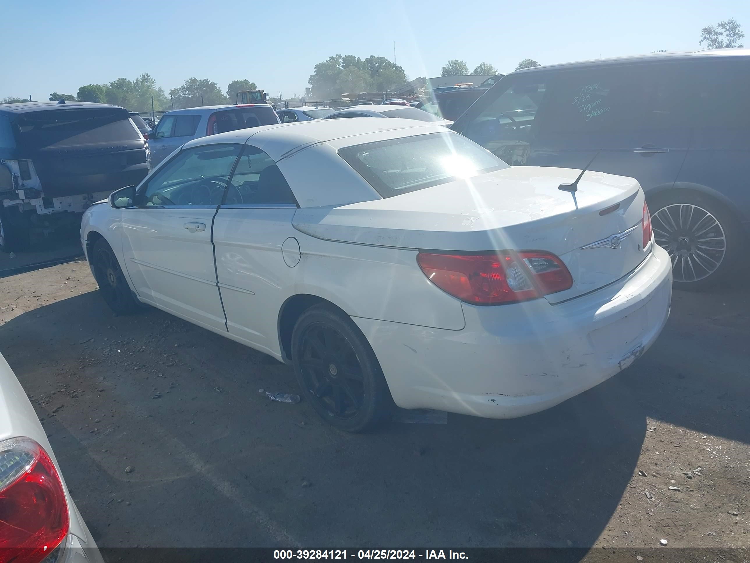 Photo 3 VIN: 1C3LC55R58N271258 - CHRYSLER SEBRING 