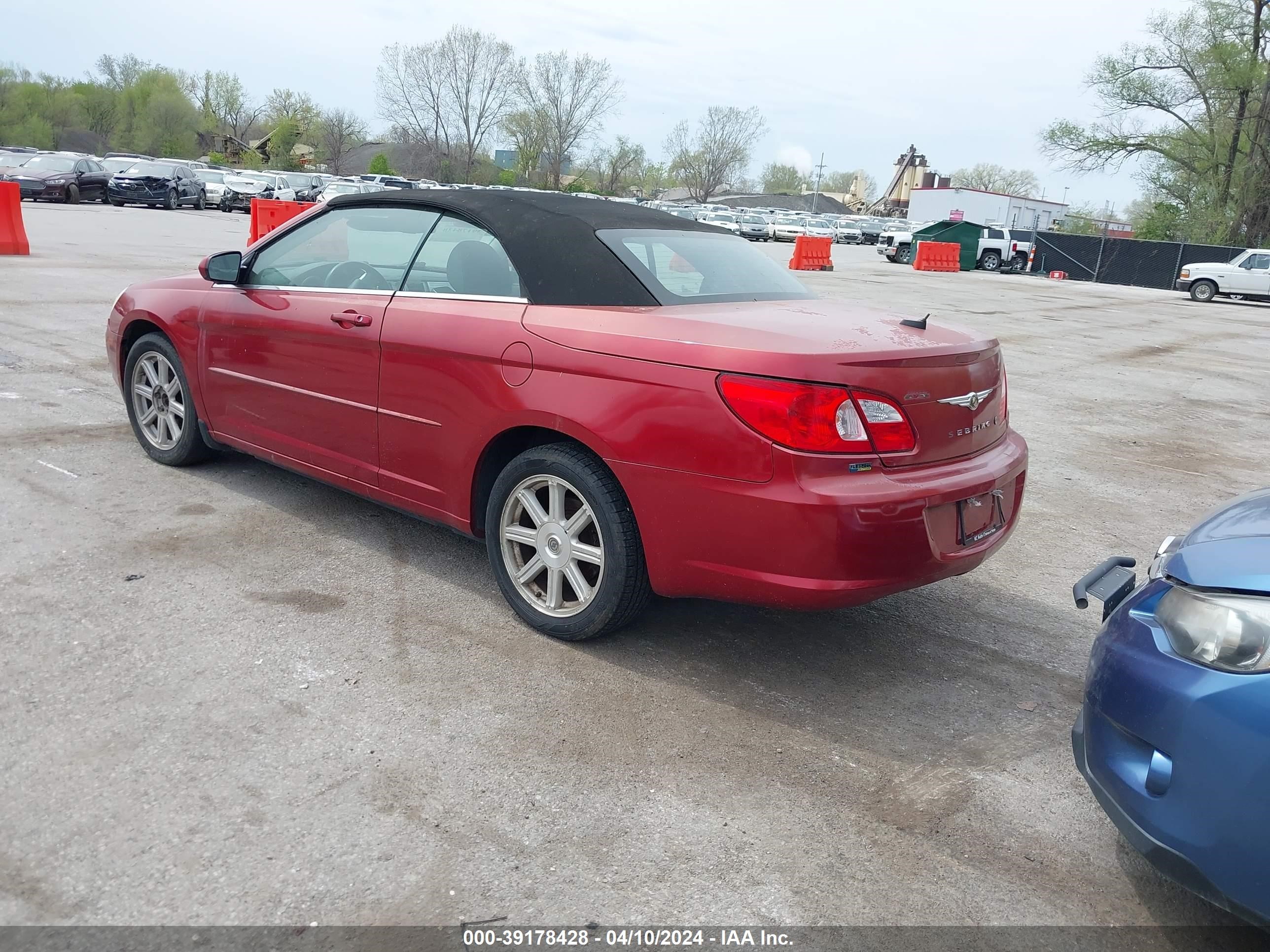 Photo 2 VIN: 1C3LC55R68N682460 - CHRYSLER SEBRING 