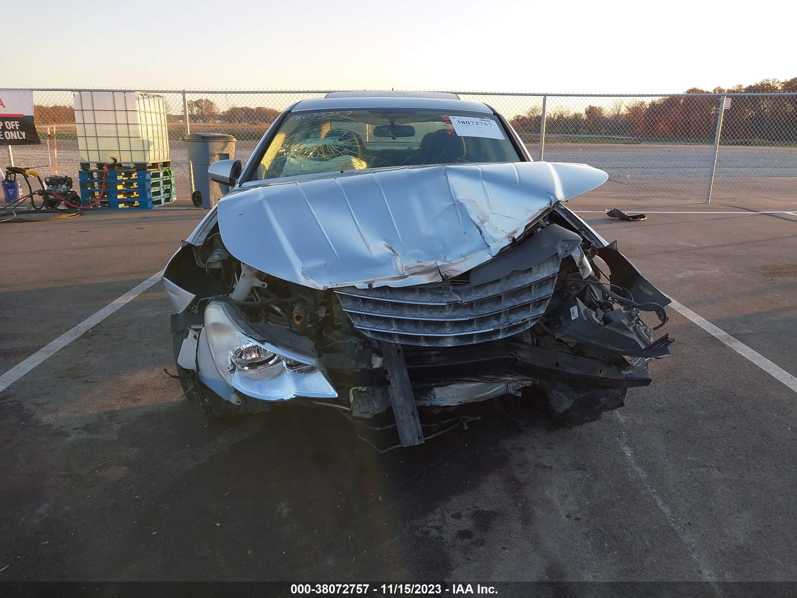 Photo 12 VIN: 1C3LC56D69N527962 - CHRYSLER SEBRING 