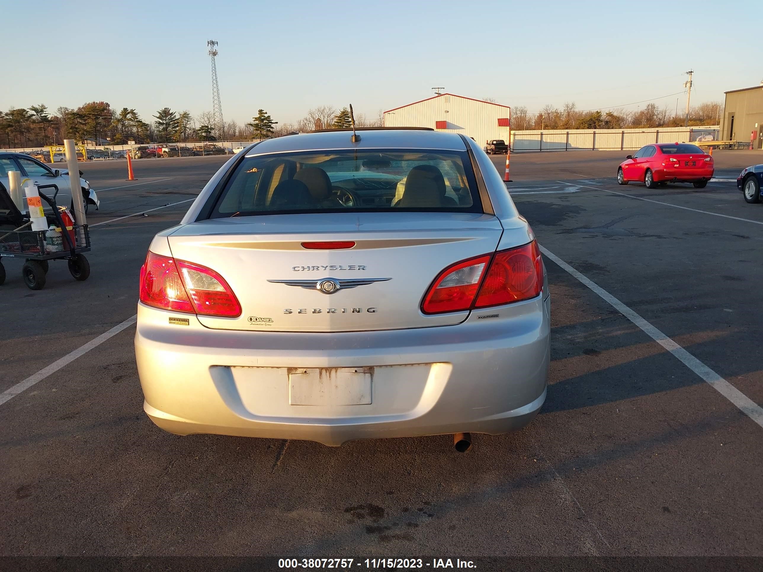 Photo 16 VIN: 1C3LC56D69N527962 - CHRYSLER SEBRING 