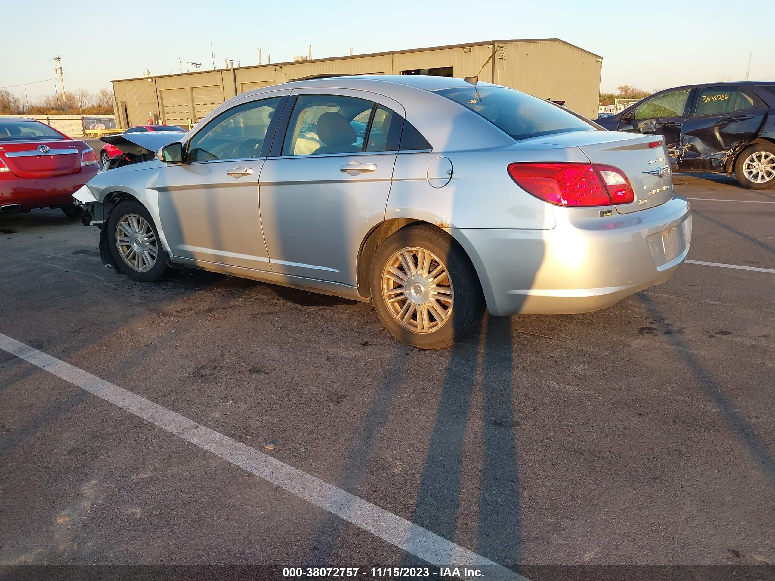 Photo 2 VIN: 1C3LC56D69N527962 - CHRYSLER SEBRING 