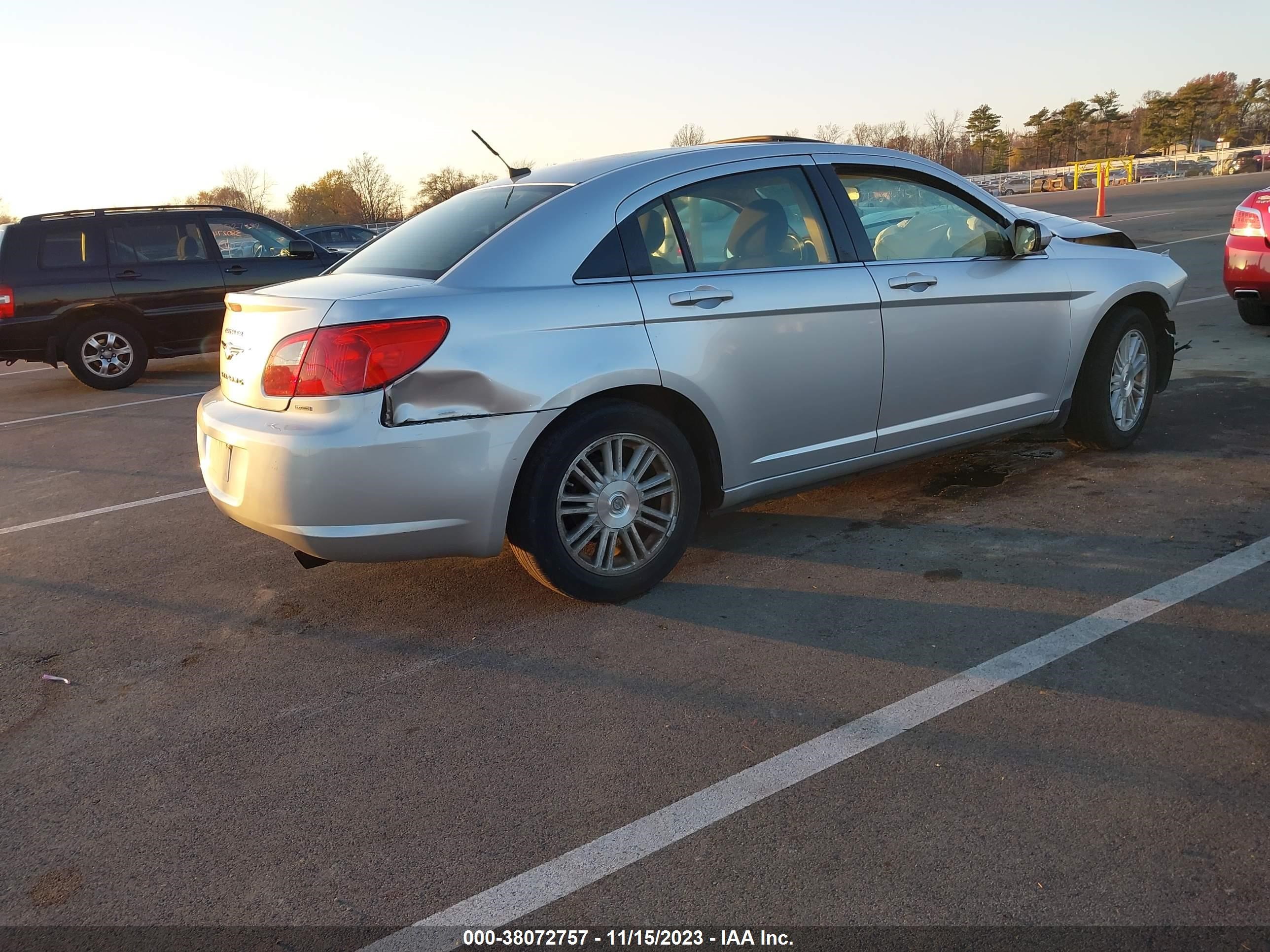 Photo 3 VIN: 1C3LC56D69N527962 - CHRYSLER SEBRING 