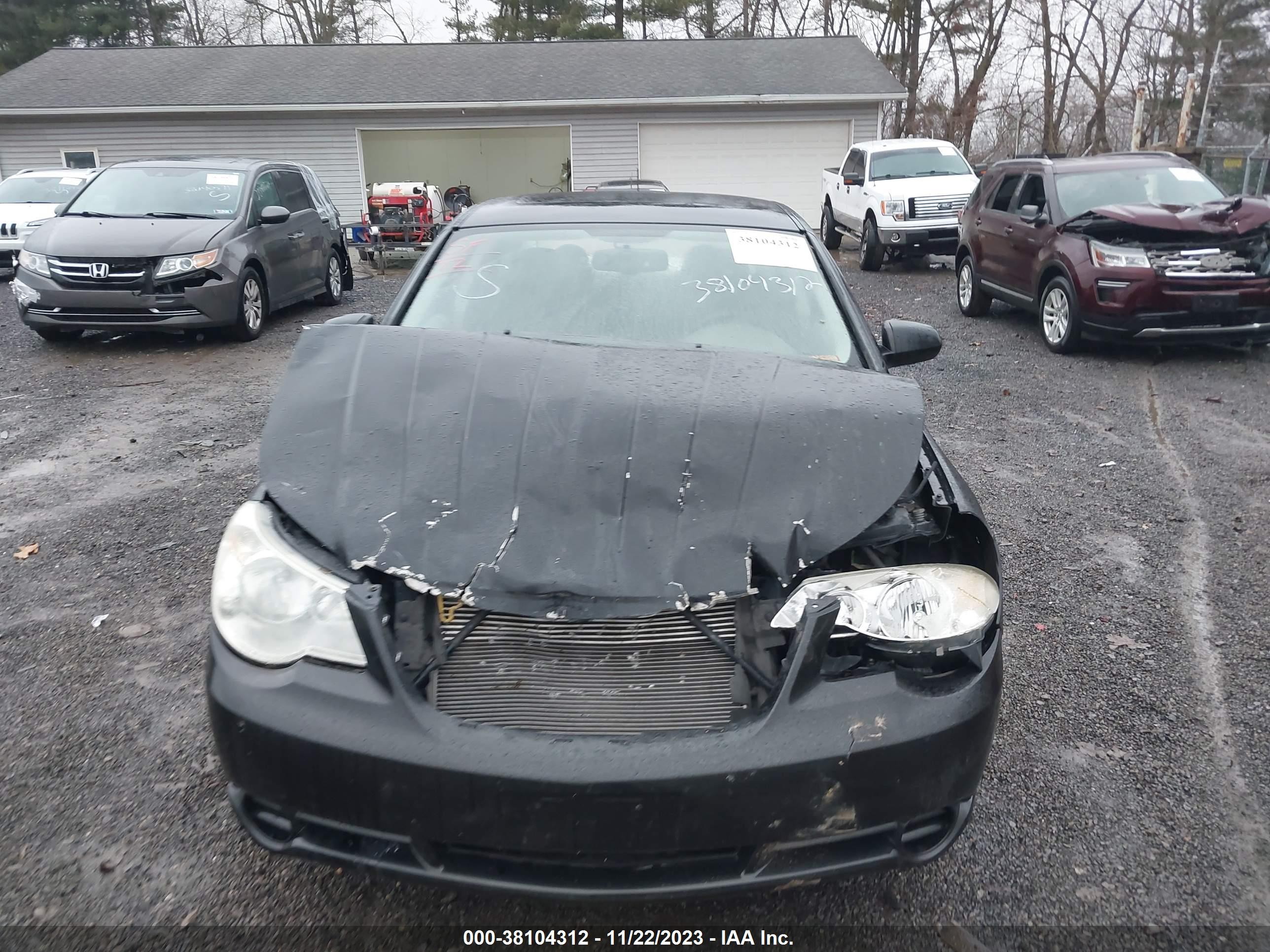 Photo 11 VIN: 1C3LC56R18N128208 - CHRYSLER SEBRING 