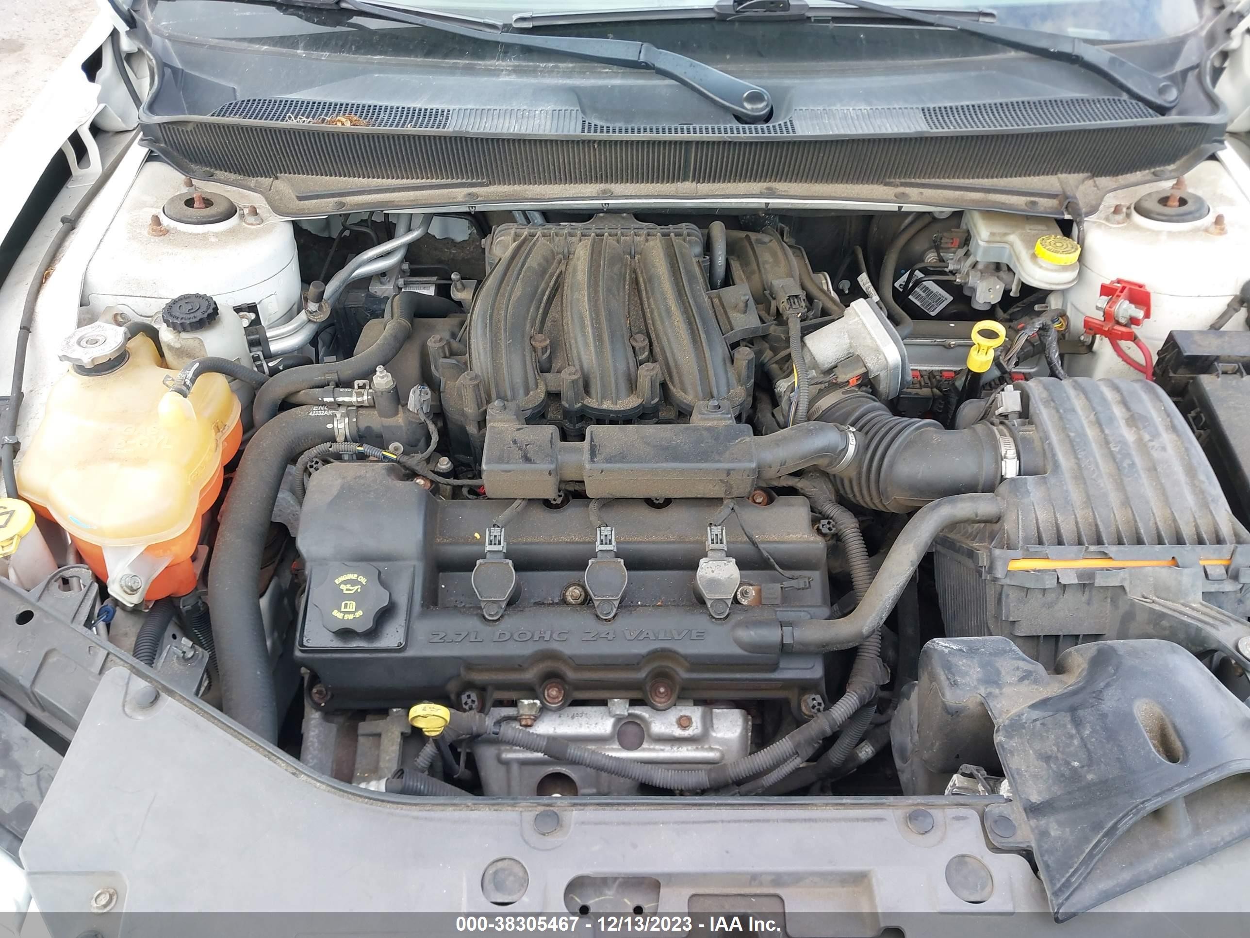 Photo 9 VIN: 1C3LC56R18N257212 - CHRYSLER SEBRING 