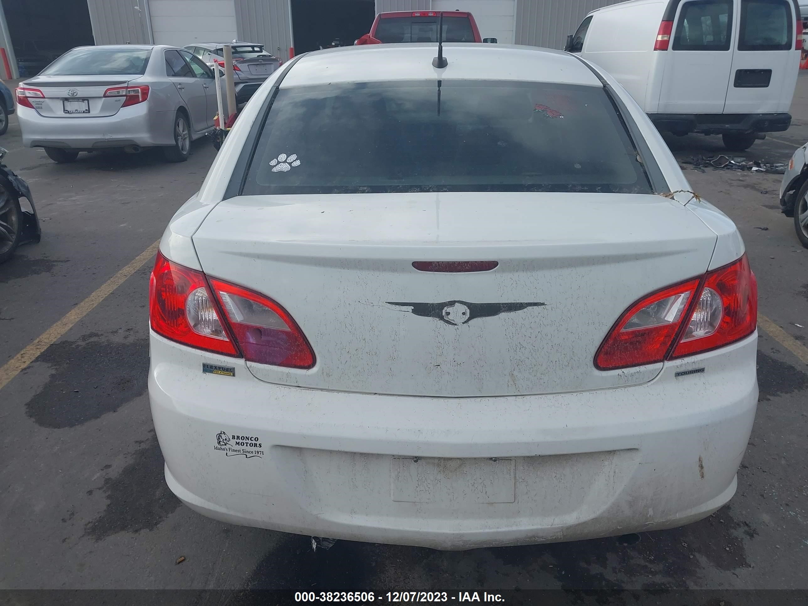 Photo 15 VIN: 1C3LC56R28N226454 - CHRYSLER SEBRING 