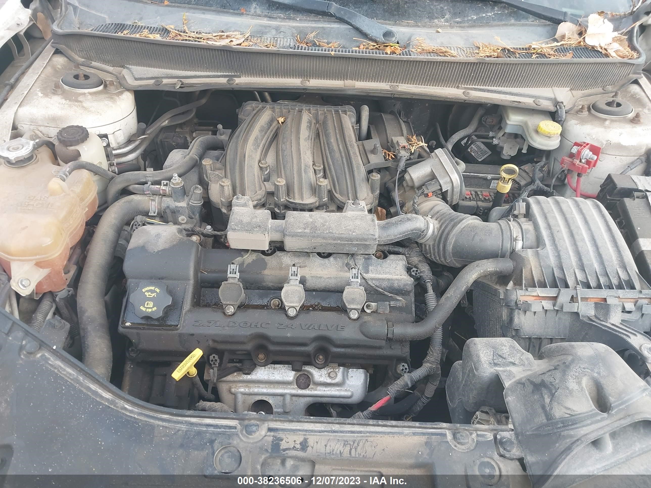 Photo 9 VIN: 1C3LC56R28N226454 - CHRYSLER SEBRING 