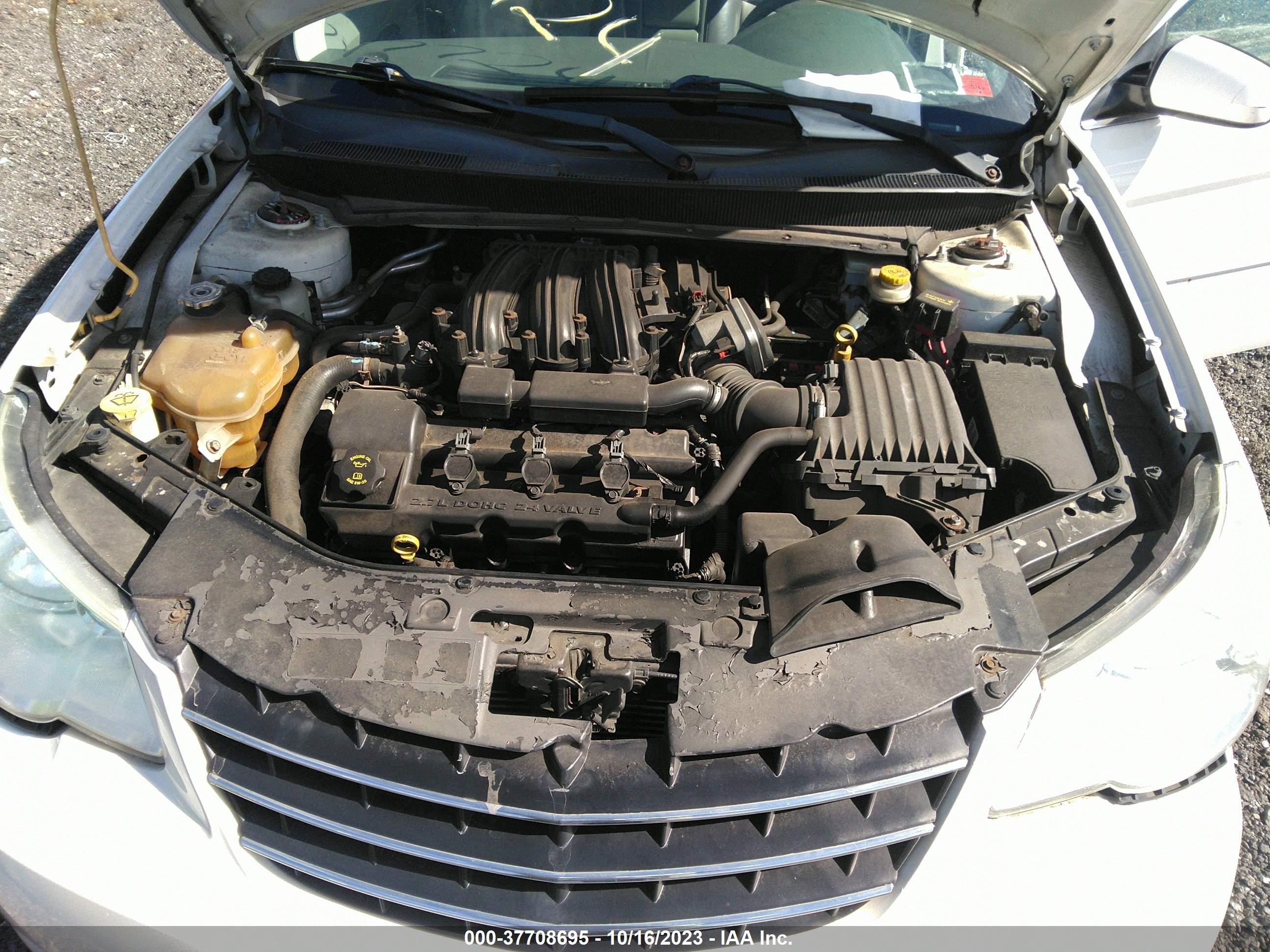 Photo 10 VIN: 1C3LC56R68N258615 - CHRYSLER SEBRING 