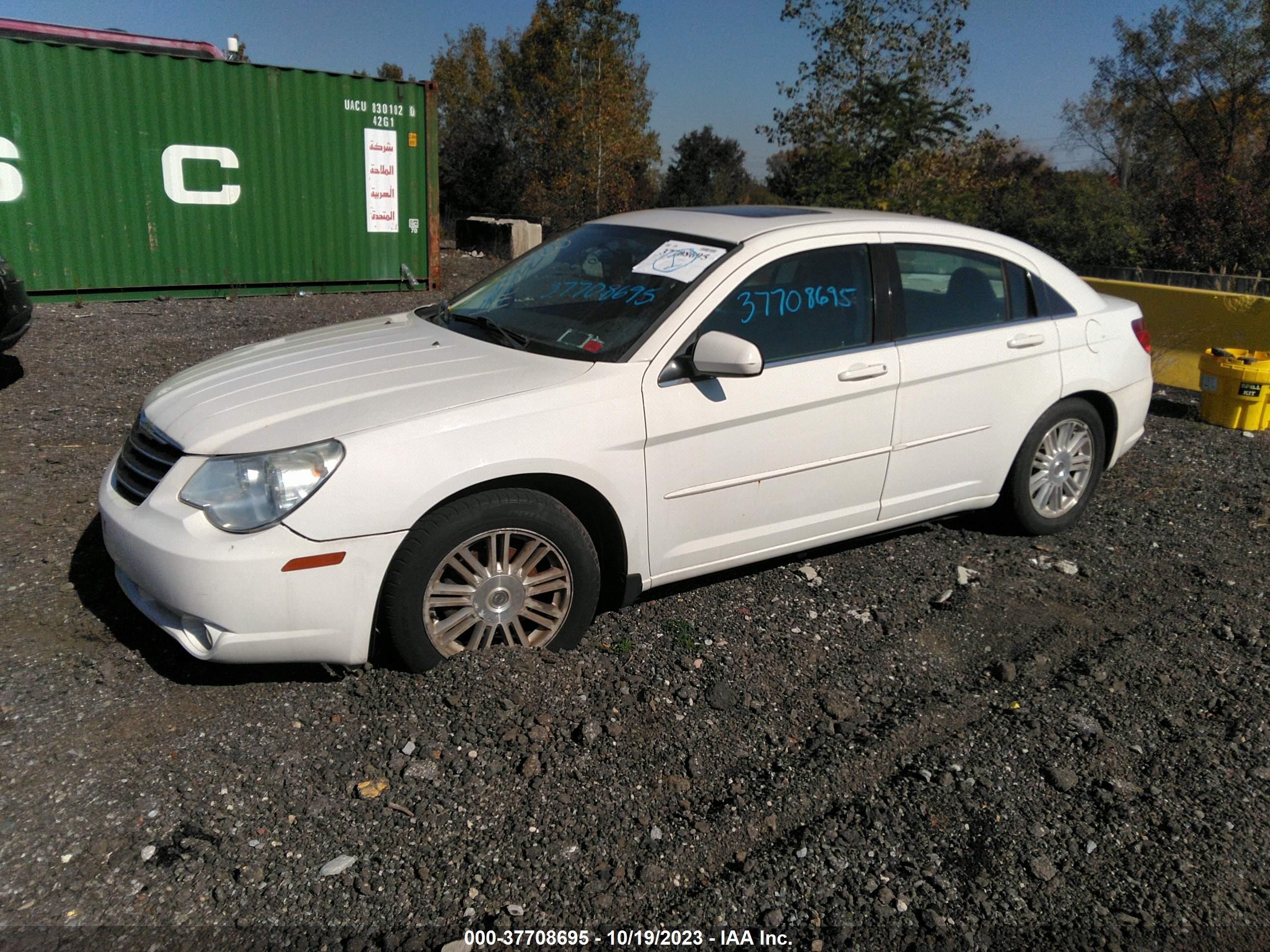 Photo 2 VIN: 1C3LC56R68N258615 - CHRYSLER SEBRING 